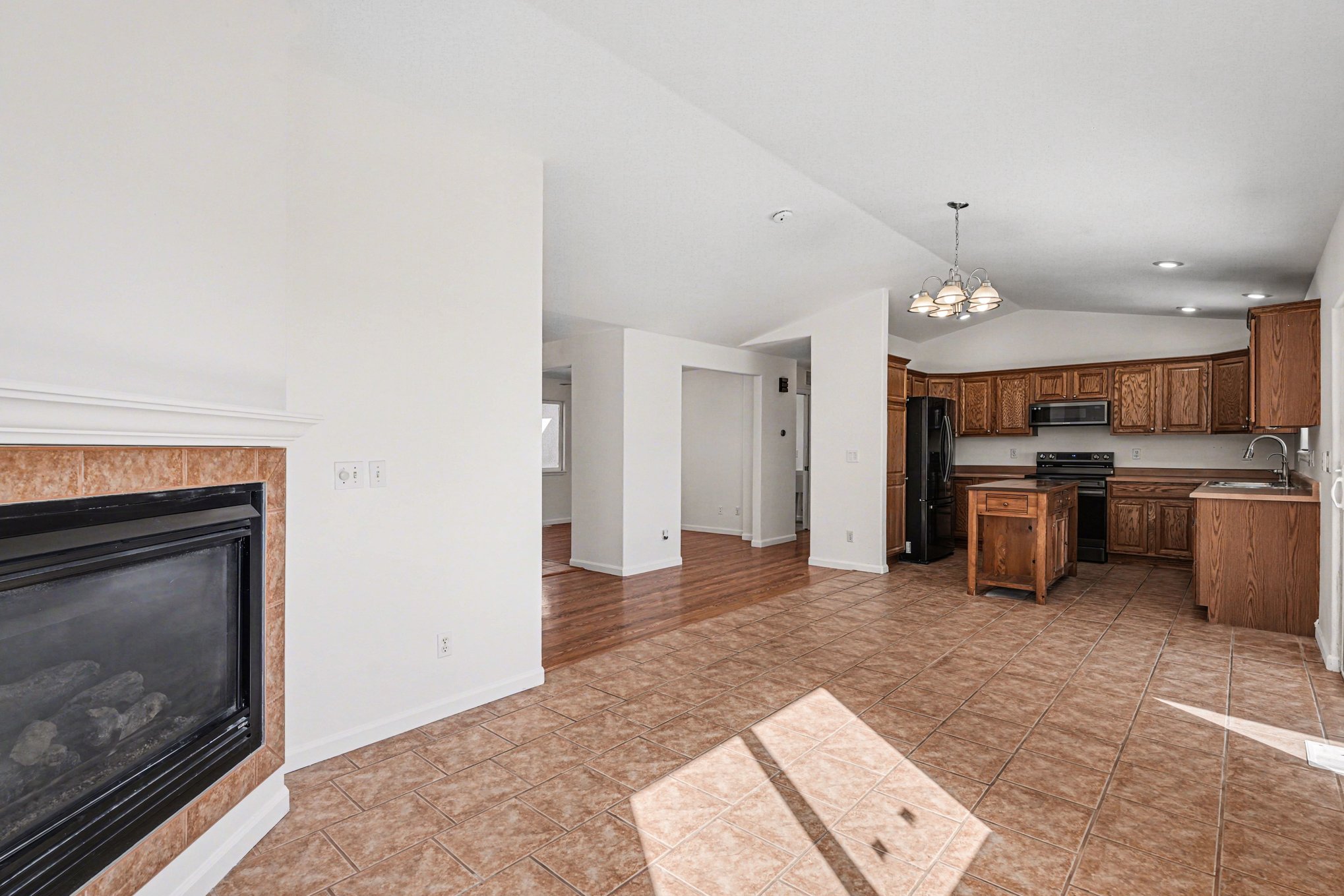 Photo 7 of 18 of 5108 Aramis Ct, Pueblo, CO