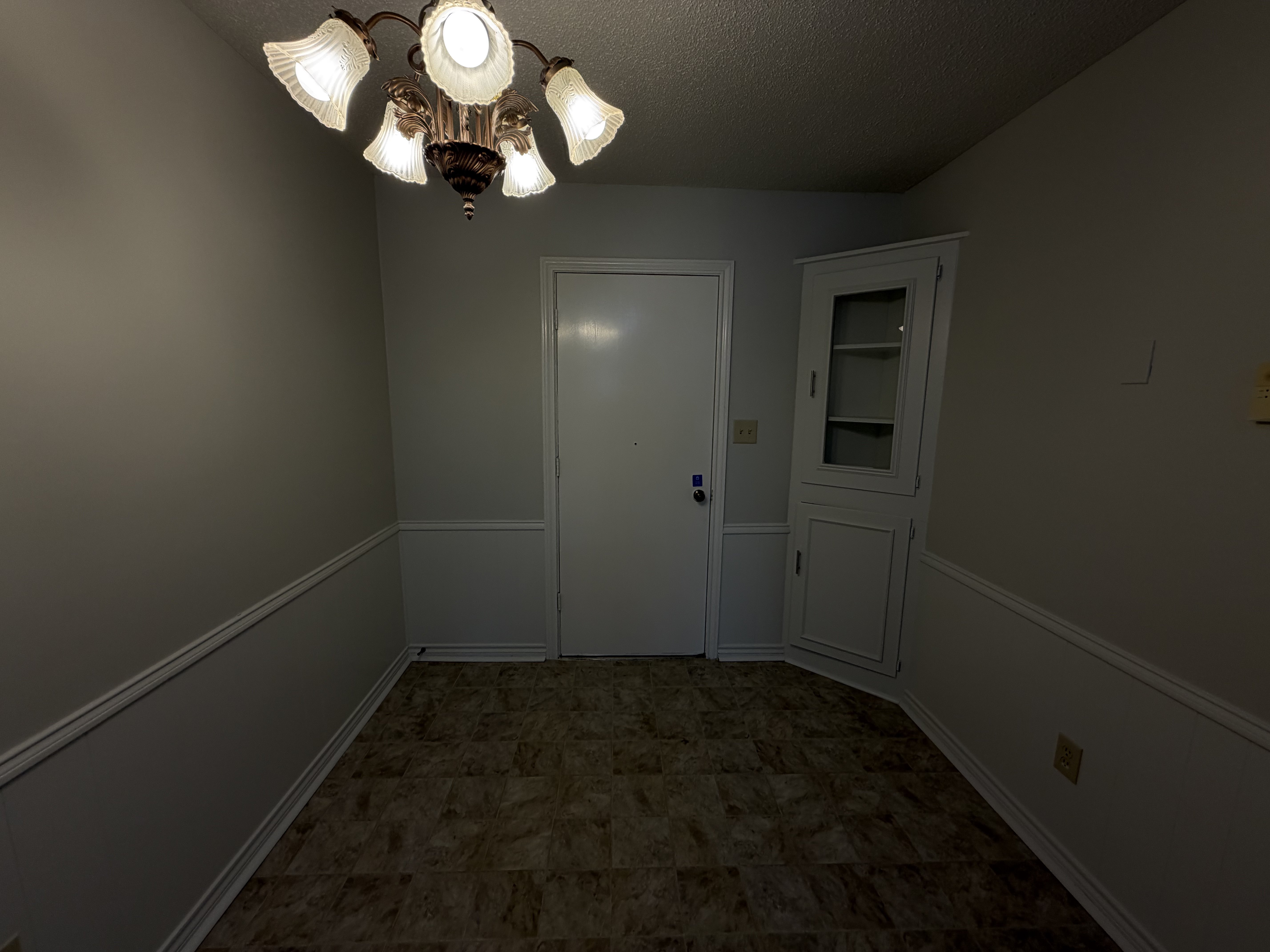 Photo 10 of 18 of 4824 Berridge Ln, Dallas, TX