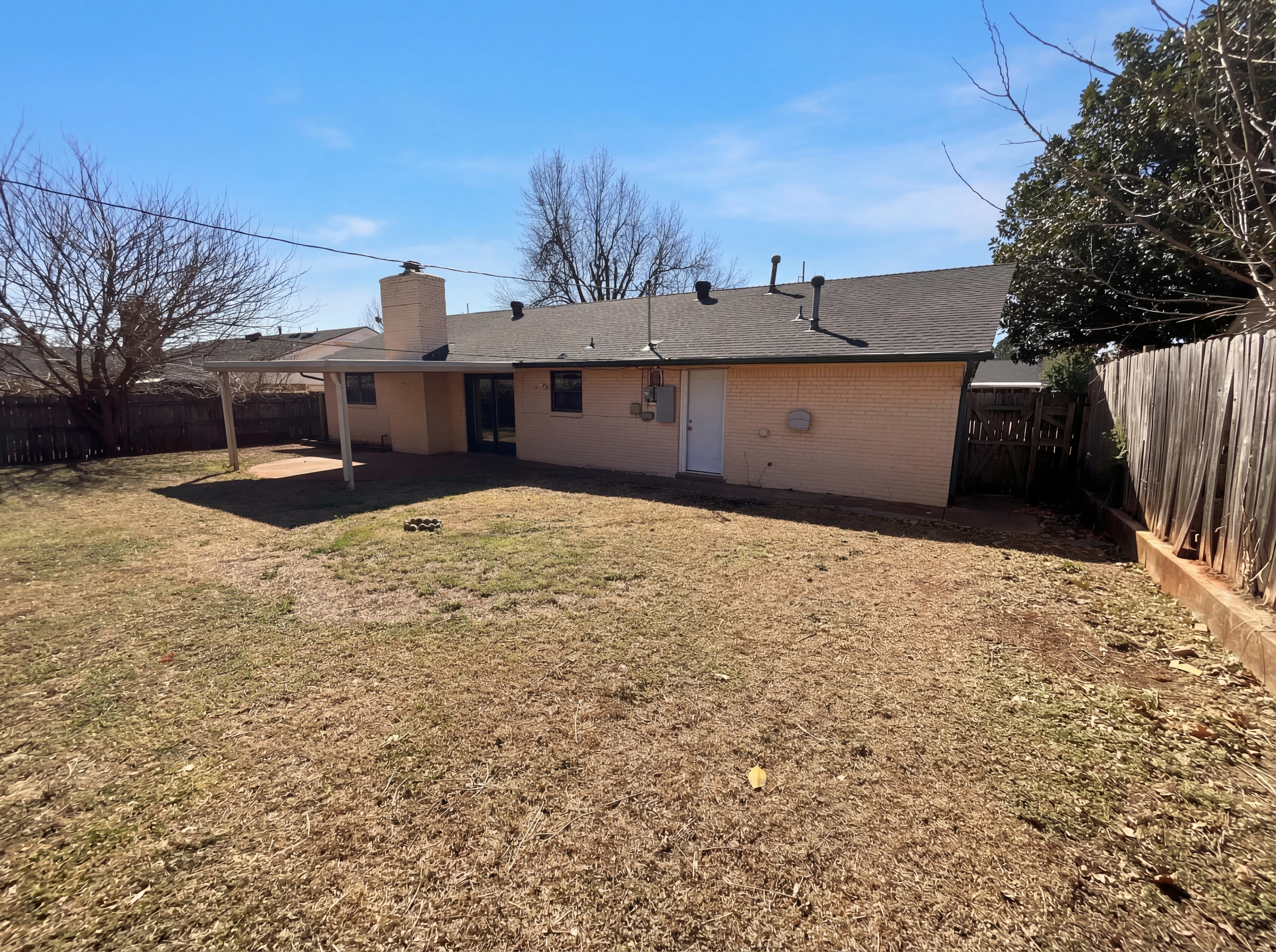 Photo 5 of 21 of 2429 NW 109th St, Oklahoma City, OK