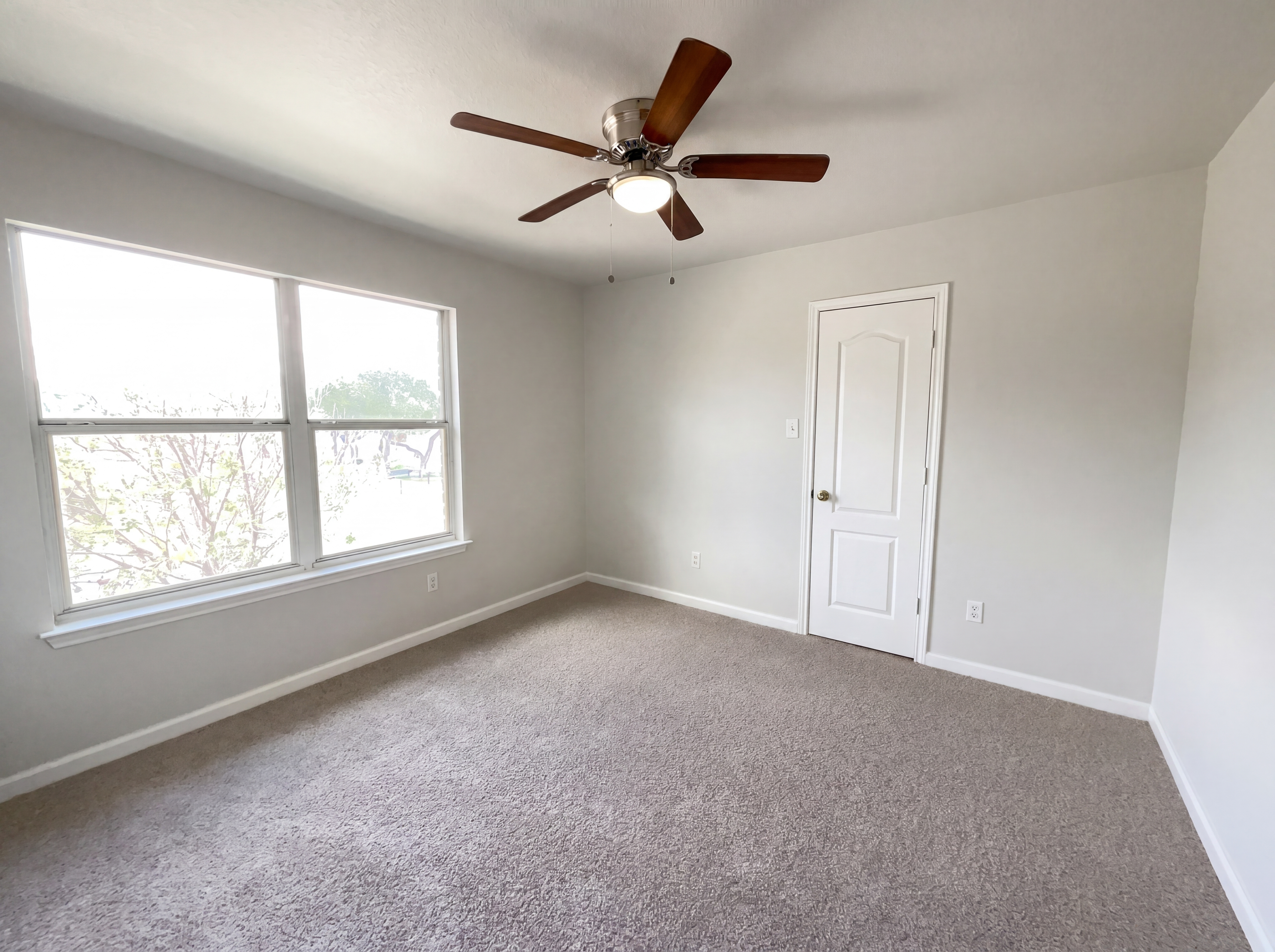 Photo 10 of 21 of 11010 Vollmer Ln, San Antonio, TX
