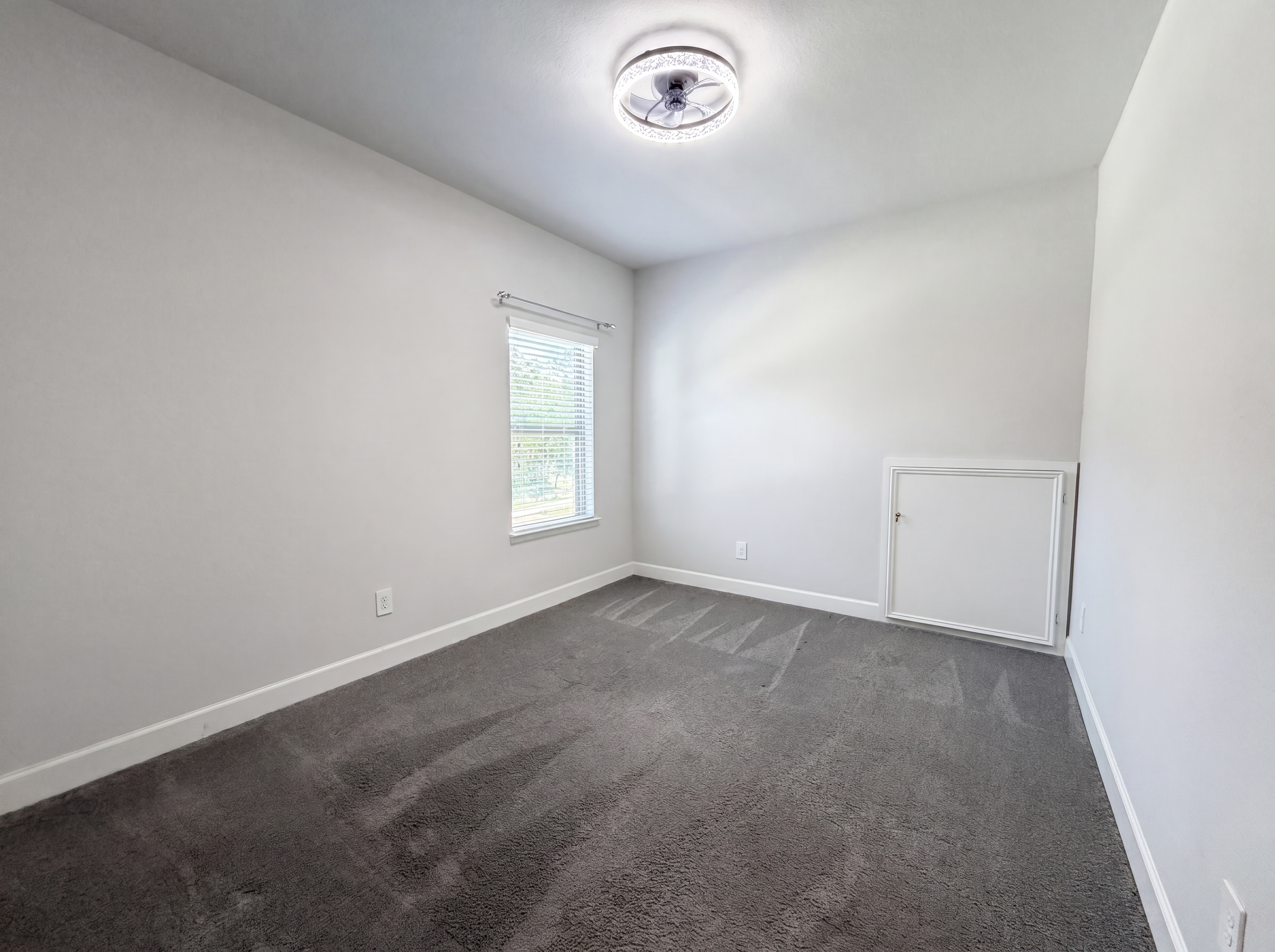 Photo 16 of 29 of 15418 Legacy Park Way, Pinehurst, TX