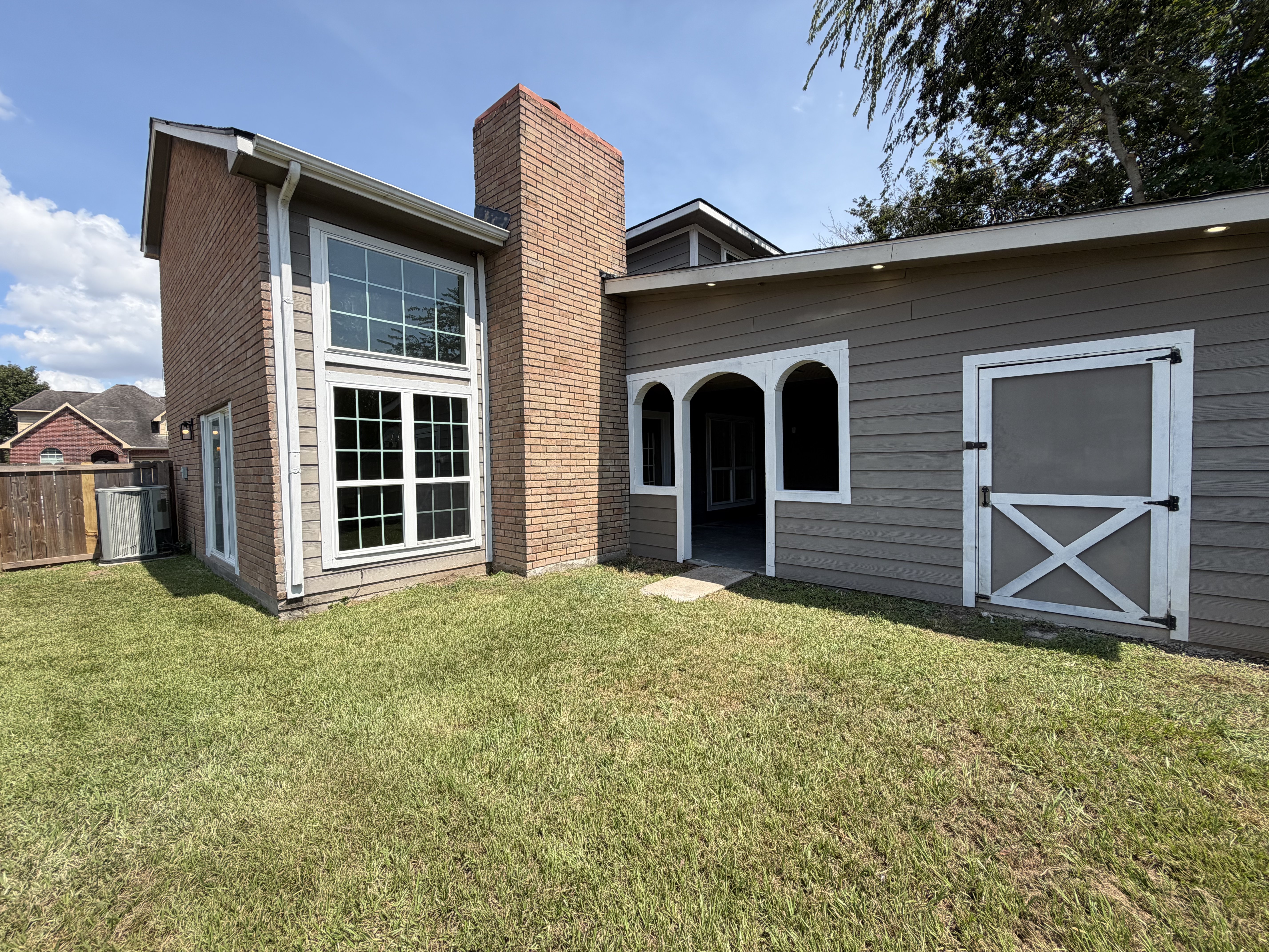 Photo 5 of 23 of 1959 Wood Shadows Dr, Missouri City, TX