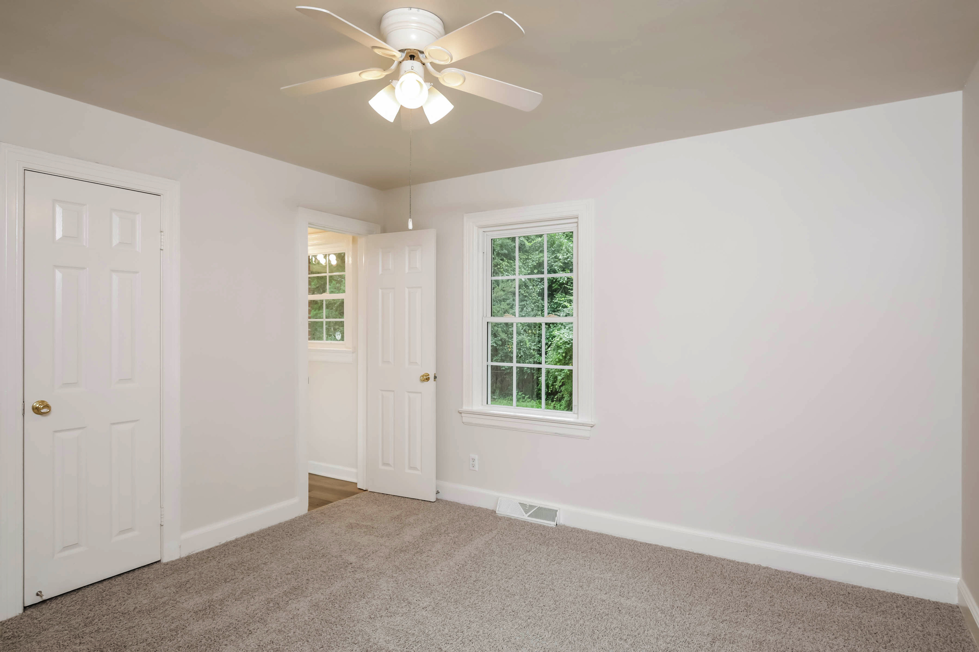 Photo 9 of 21 of 1117 Brownview Dr, Rocky Mount, NC