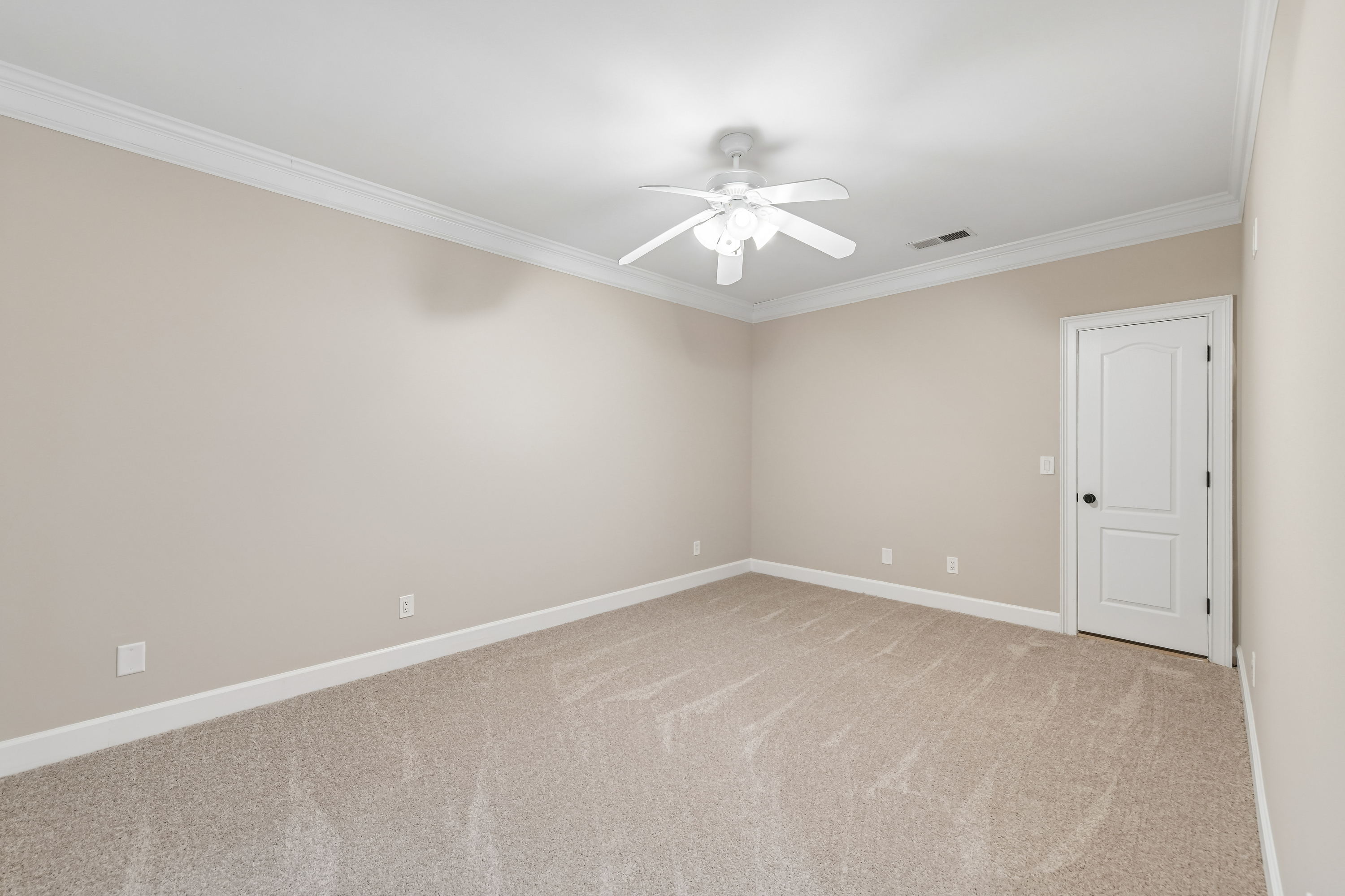 Photo 19 of 90 of 2431 Rabbit Farm Cir, Loganville, GA