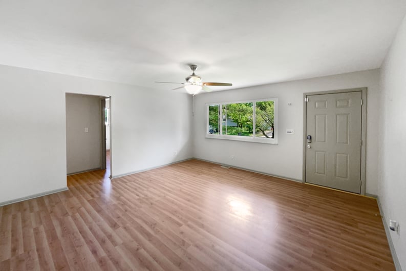 Property photo 3 of 3344 Southwest Dr