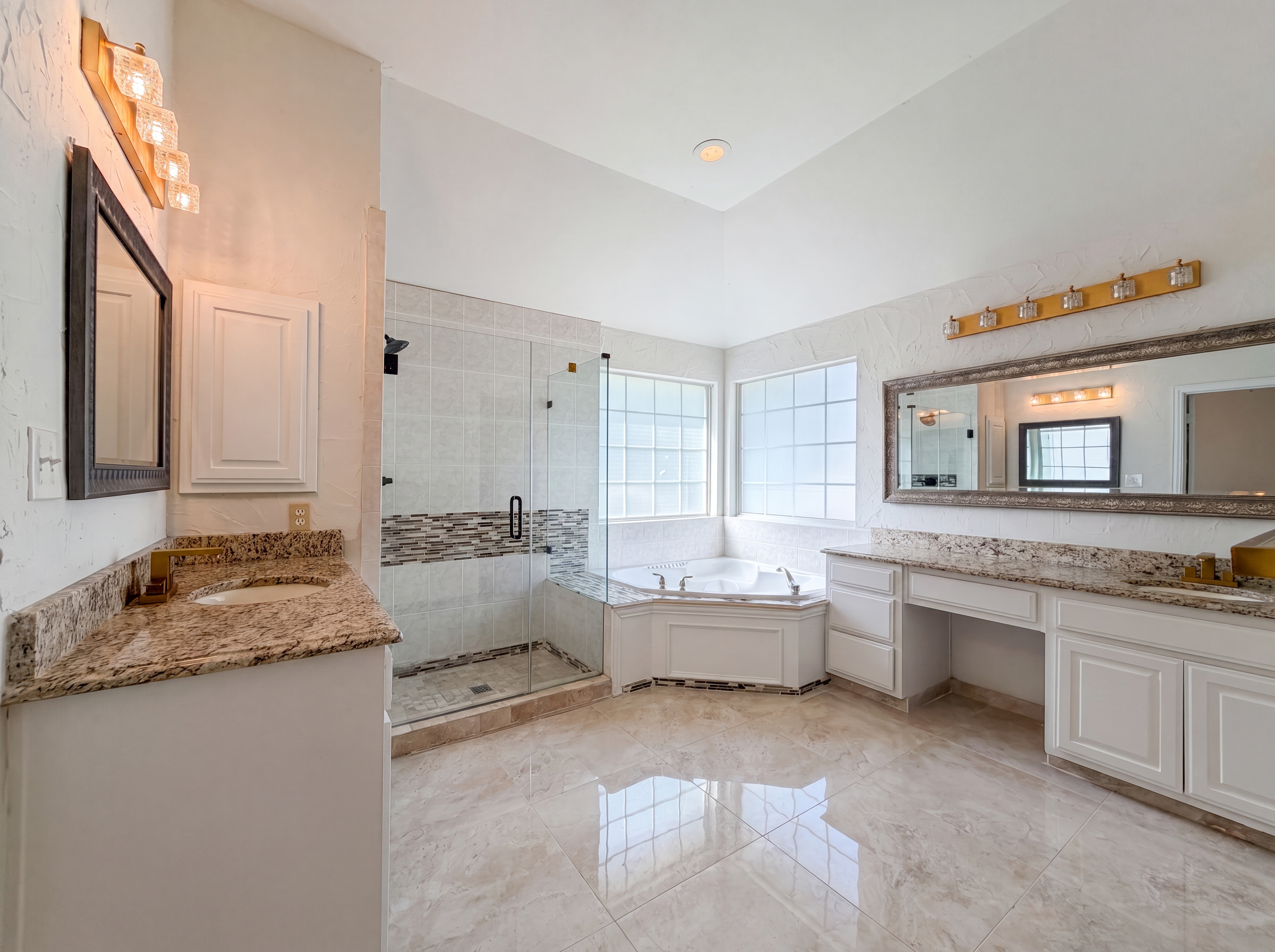 Photo 23 of 33 of 1429 Greenbriar Dr, Allen, TX