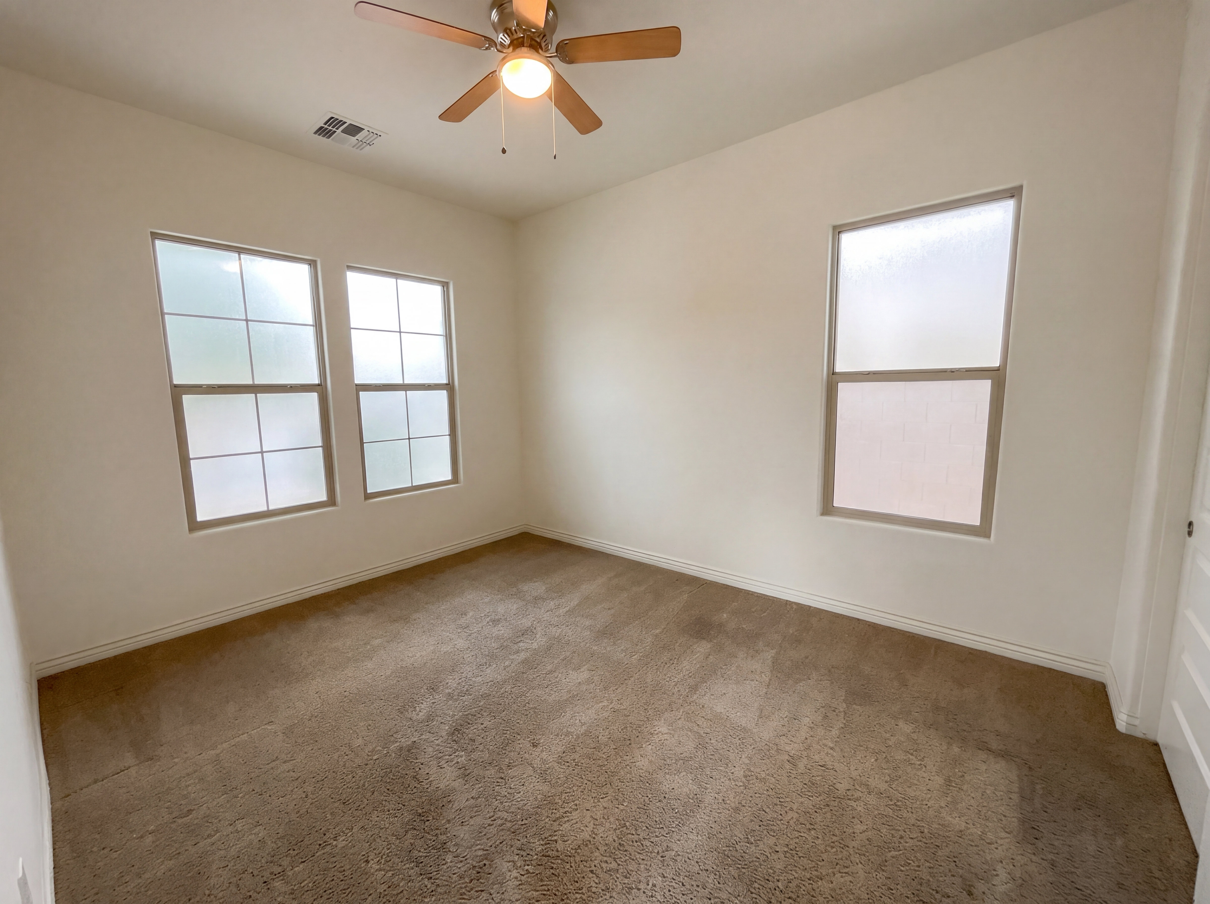 Photo 16 of 29 of 2312 E Susan Dr, Gilbert, AZ