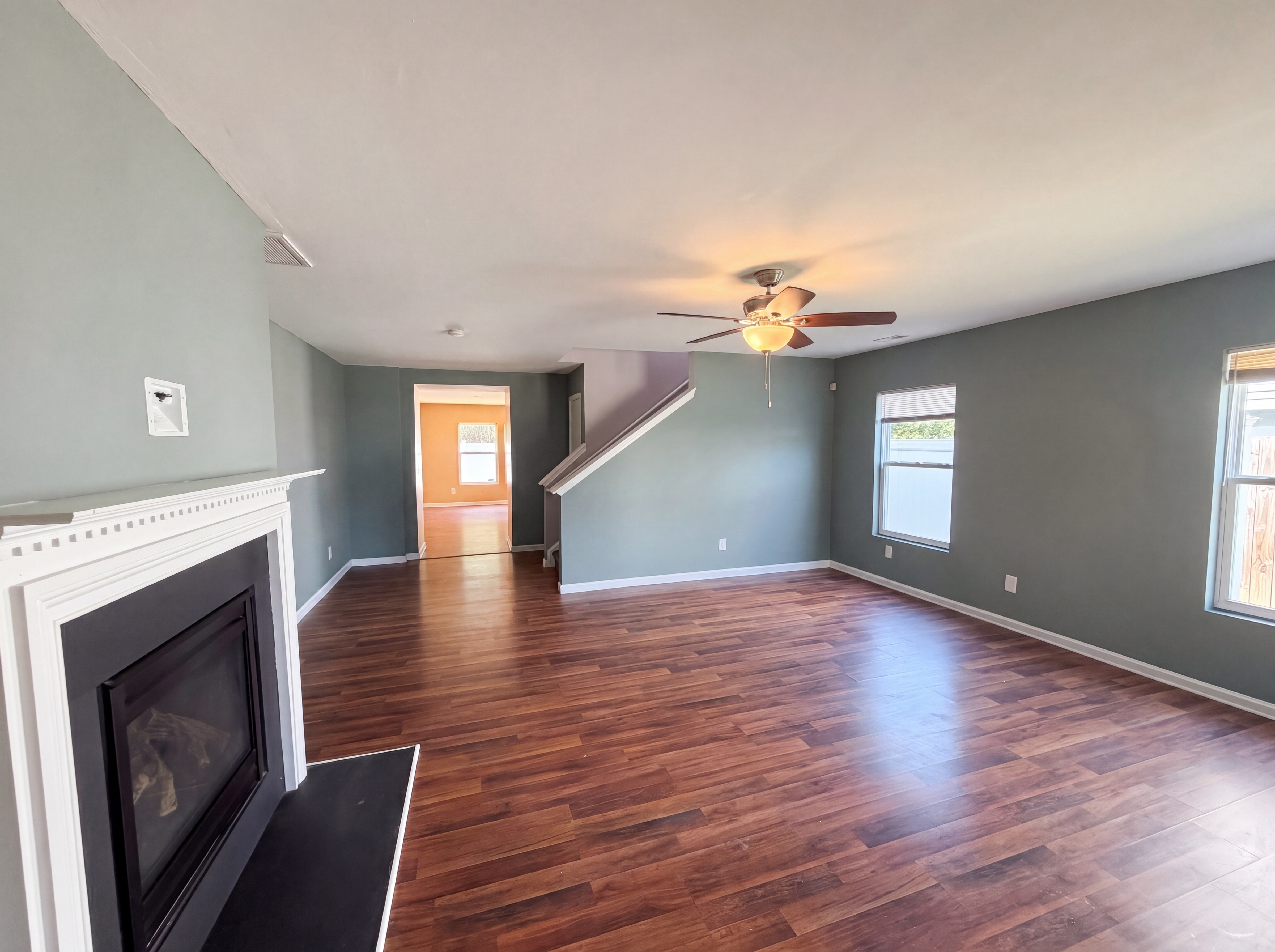 Photo 3 of 17 of 3432 Mackinac Island Ln, Raleigh, NC