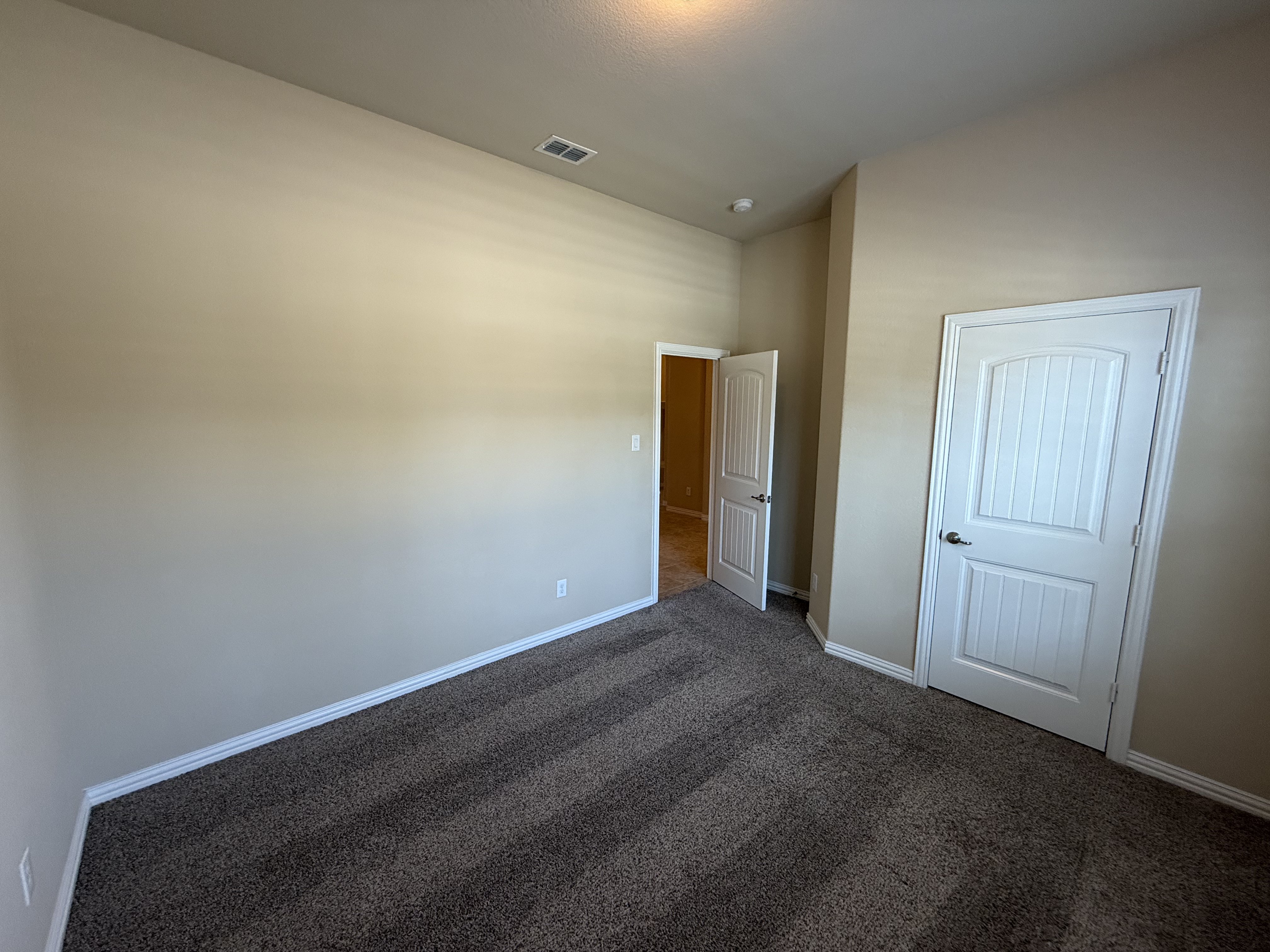 Photo 10 of 16 of 3912 Gennaker Dr, Denton, TX