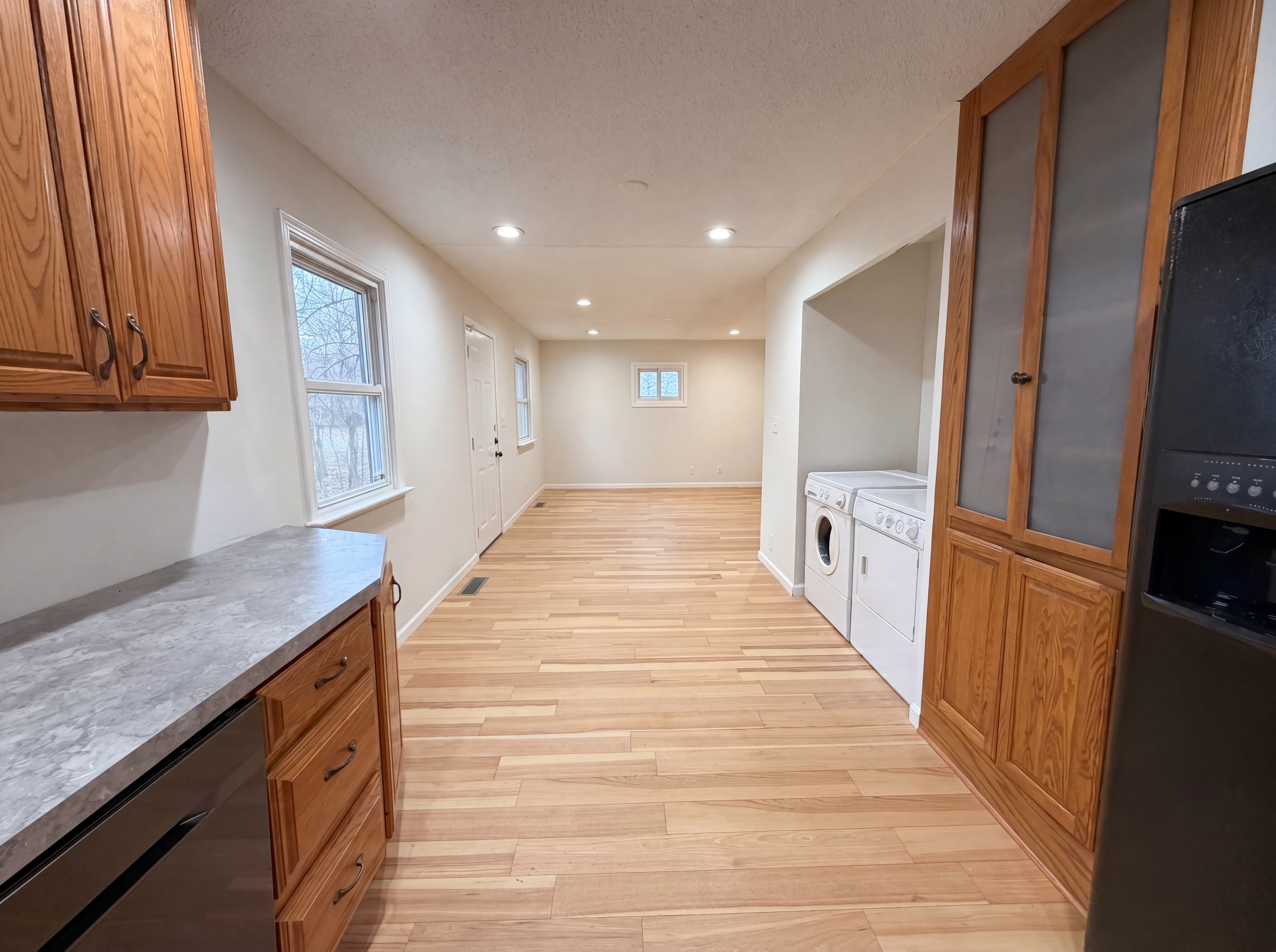 Photo 6 of 16 of 6907 52nd Ave N, Crystal, MN