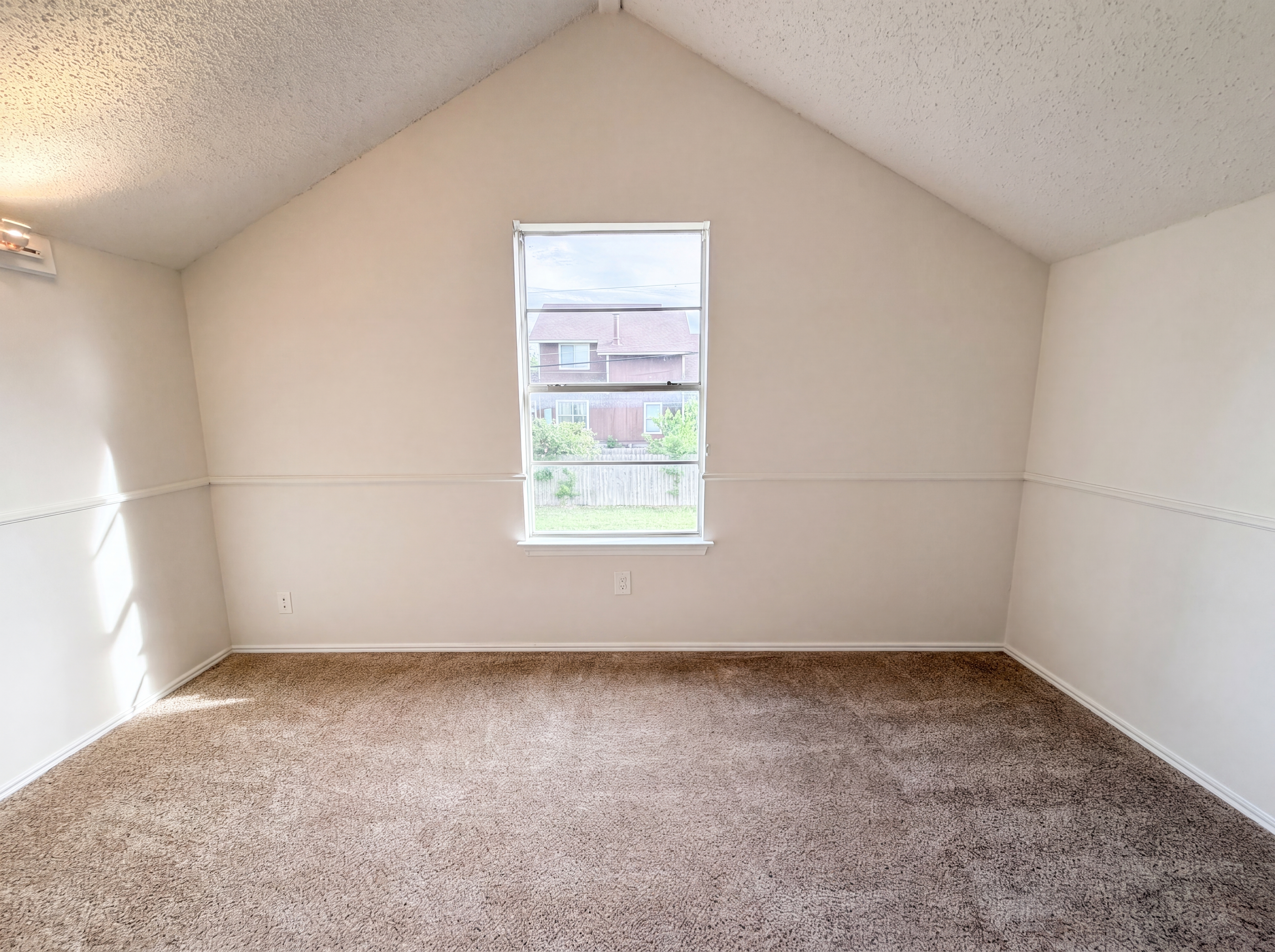 Photo 11 of 18 of 1301 Pitcairn Dr, Pflugerville, TX