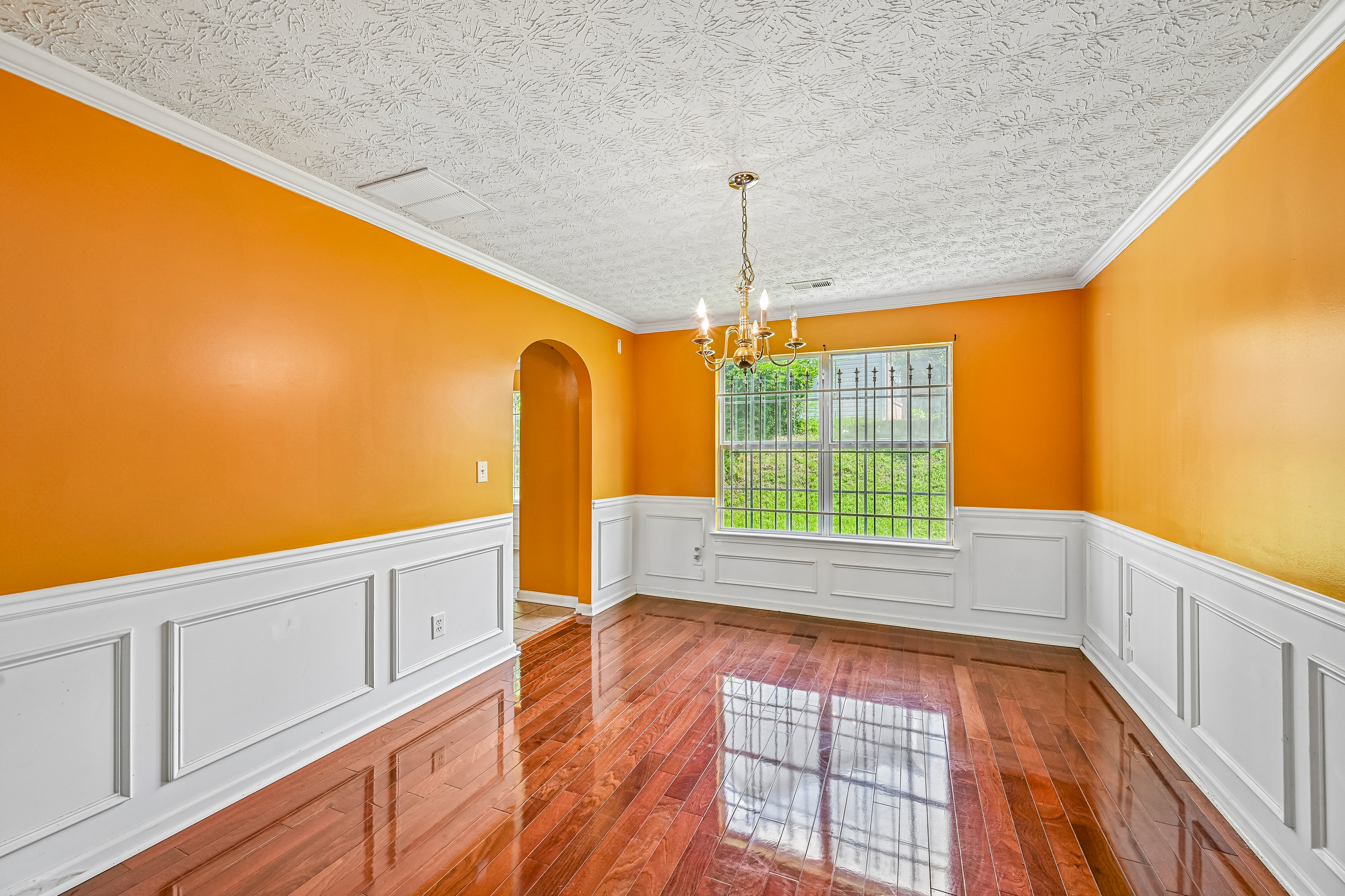 Photo 18 of 44 of 2083 Dylan Ct, Ellenwood, GA