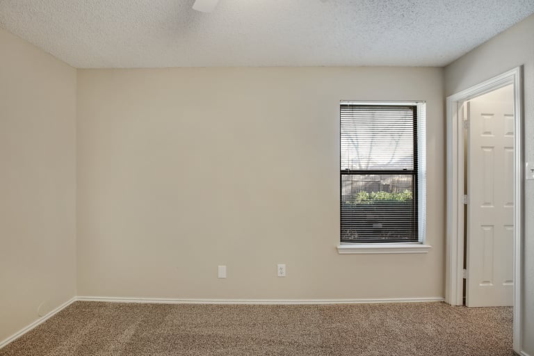 Photo 26 of 31 - 2716 Poplar Spring Rd, Fort Worth, TX 76123