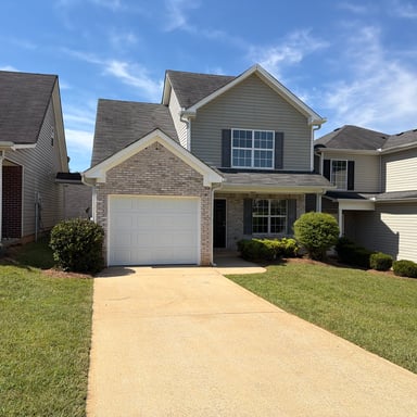 Property photo 1 of 807 Carlton Pointe Pl