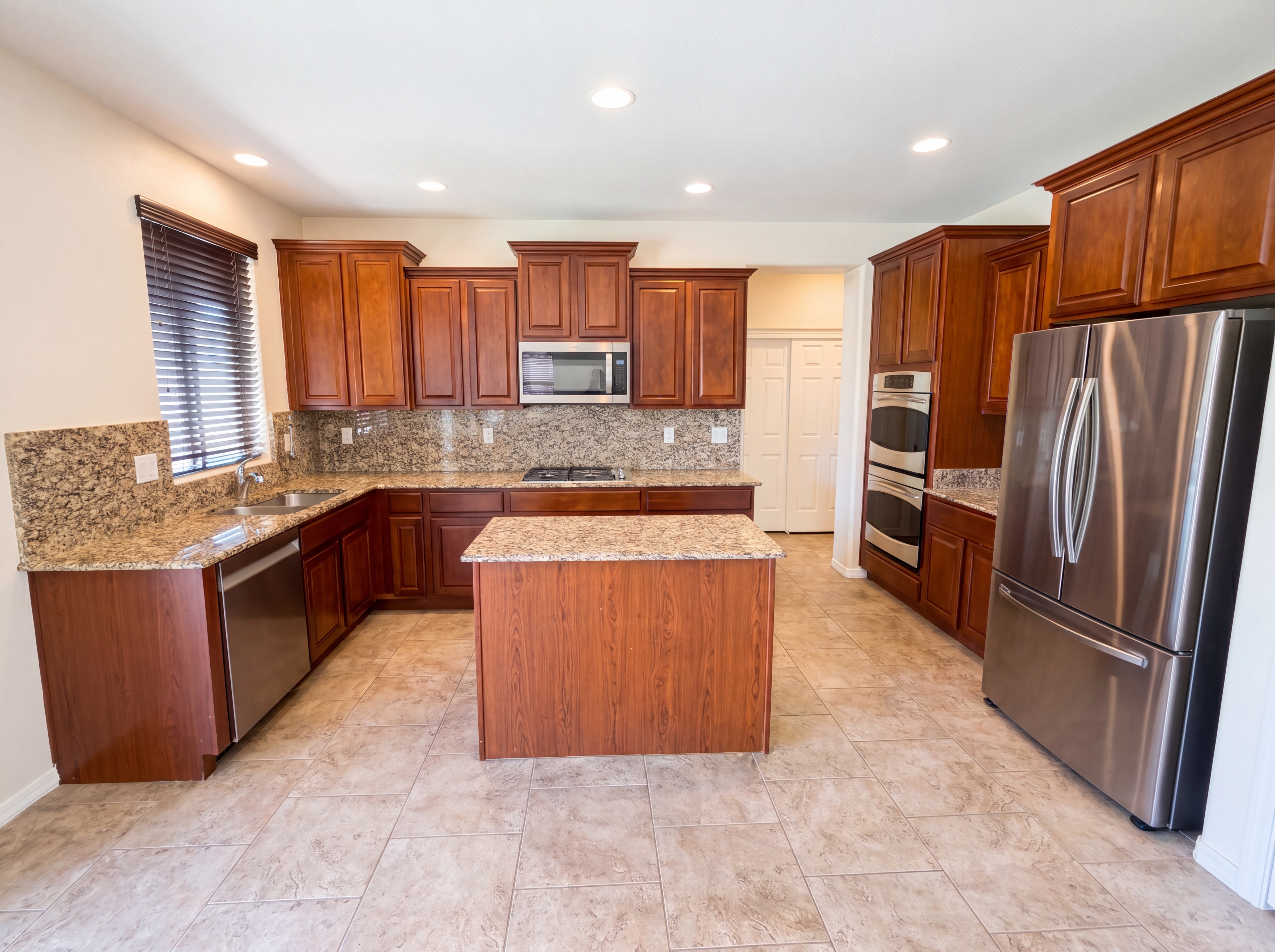Photo 11 of 39 of 5227 W Bent Tree Dr, Phoenix, AZ
