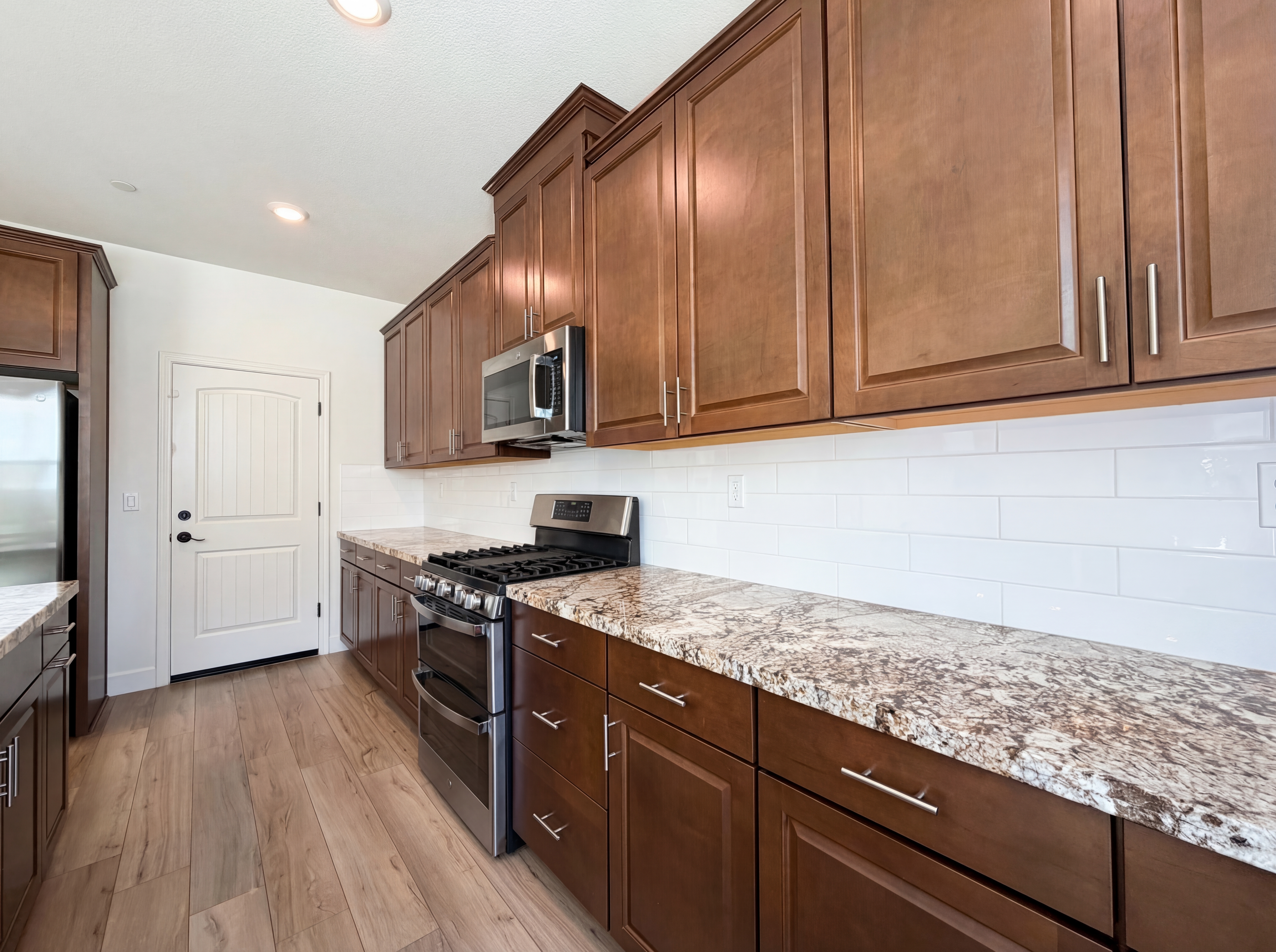Photo 18 of 42 of 8778 Encore Way, Elk Grove, CA