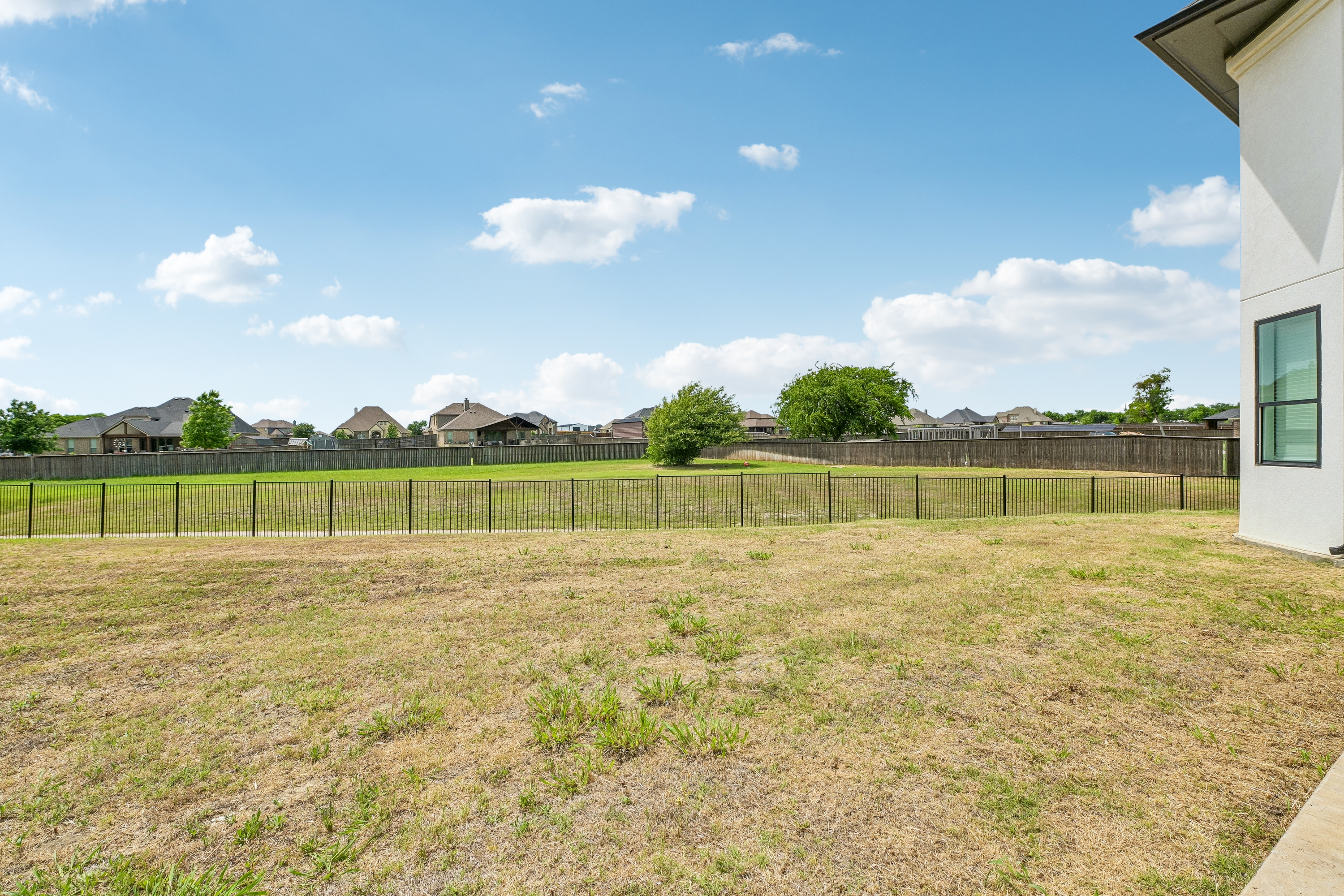 Photo 42 of 44 of 681 Davenport Dr, Waxahachie, TX