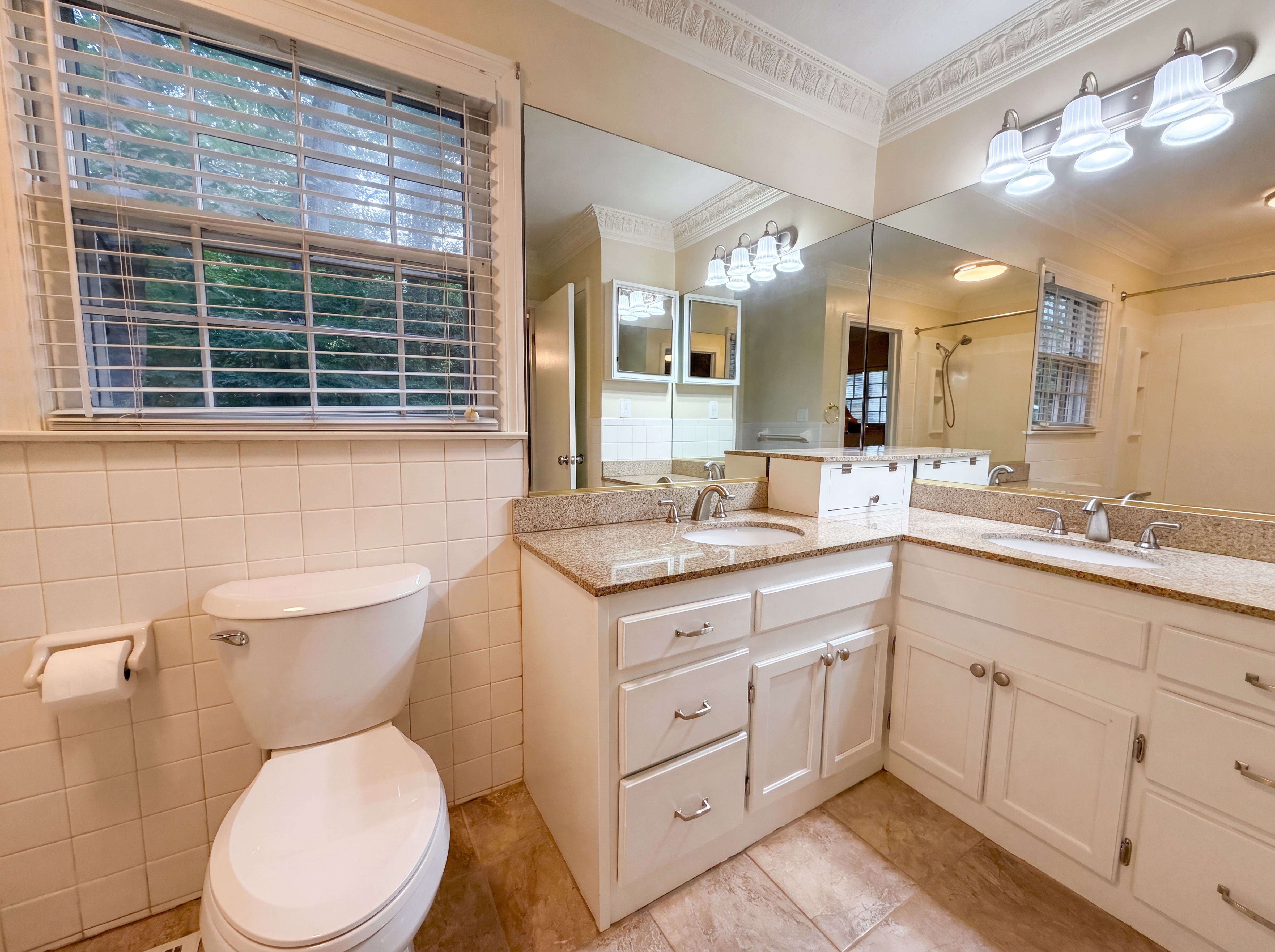 Photo 17 of 26 of 1309 Tohari Rd, Winston Salem, NC