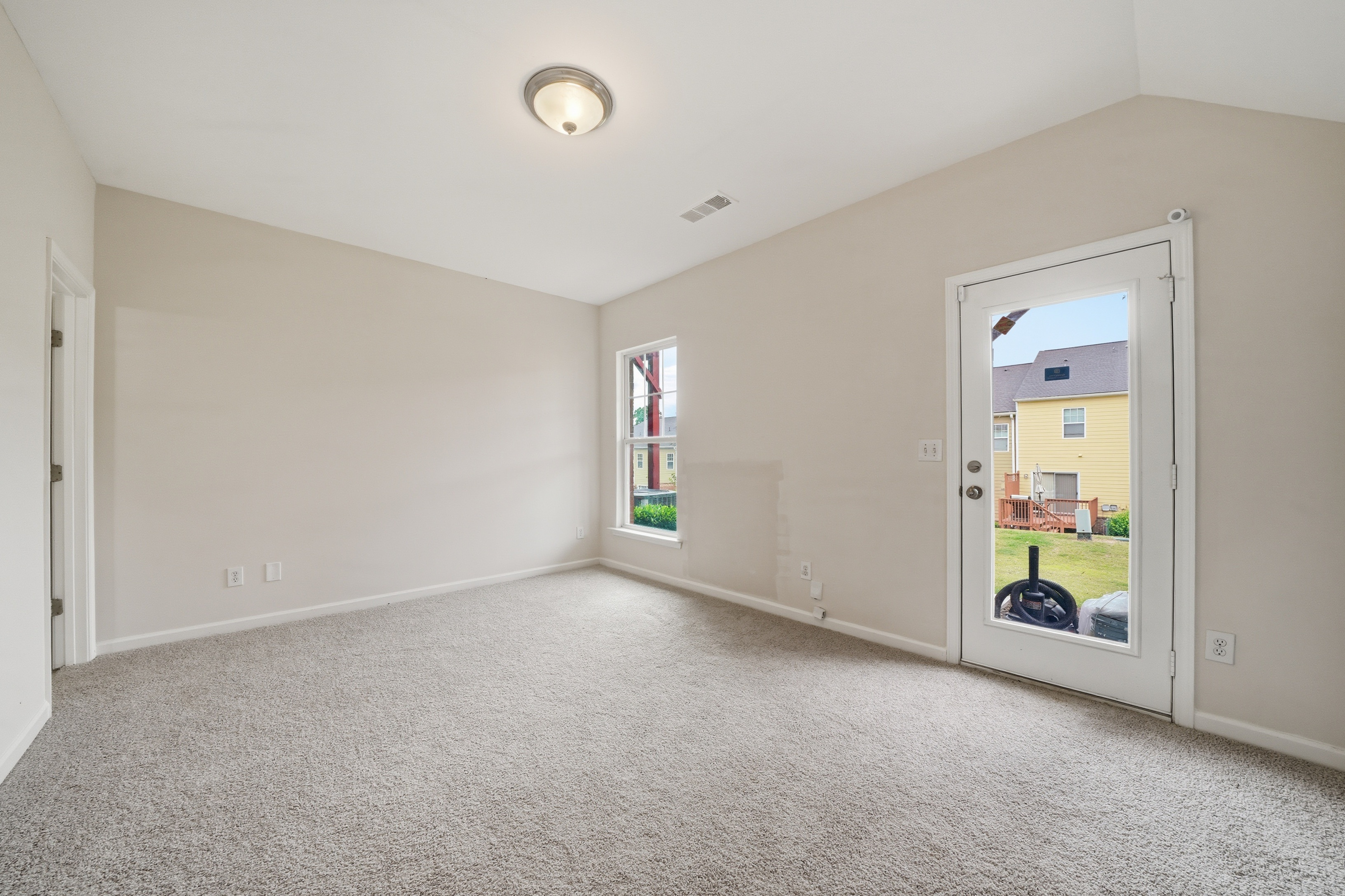 Photo 21 of 39 of 784 Arbor Gate Ln, Lawrenceville, GA