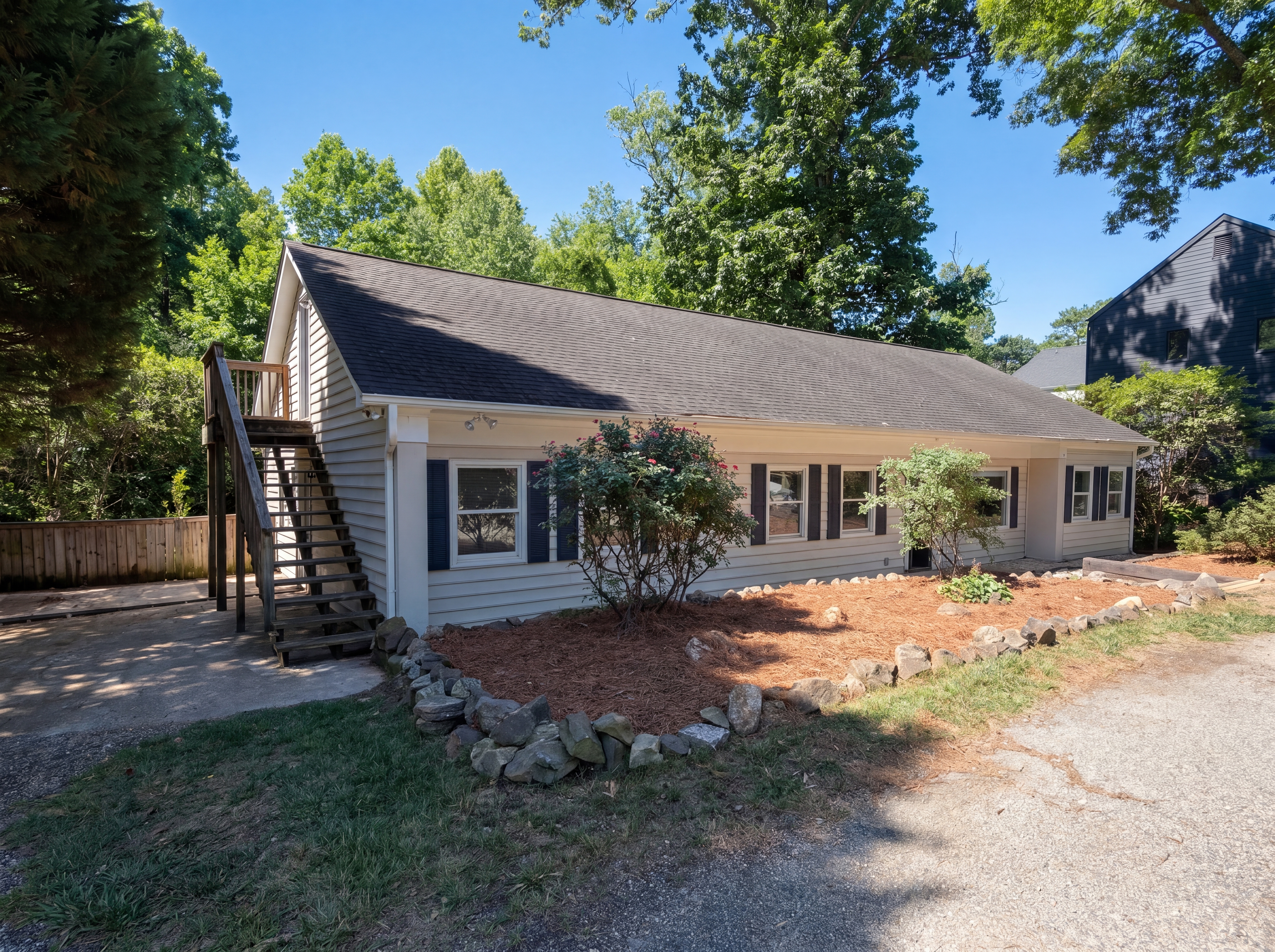 Photo 26 of 31 of 1322 Carolyn Dr, Charlotte, NC