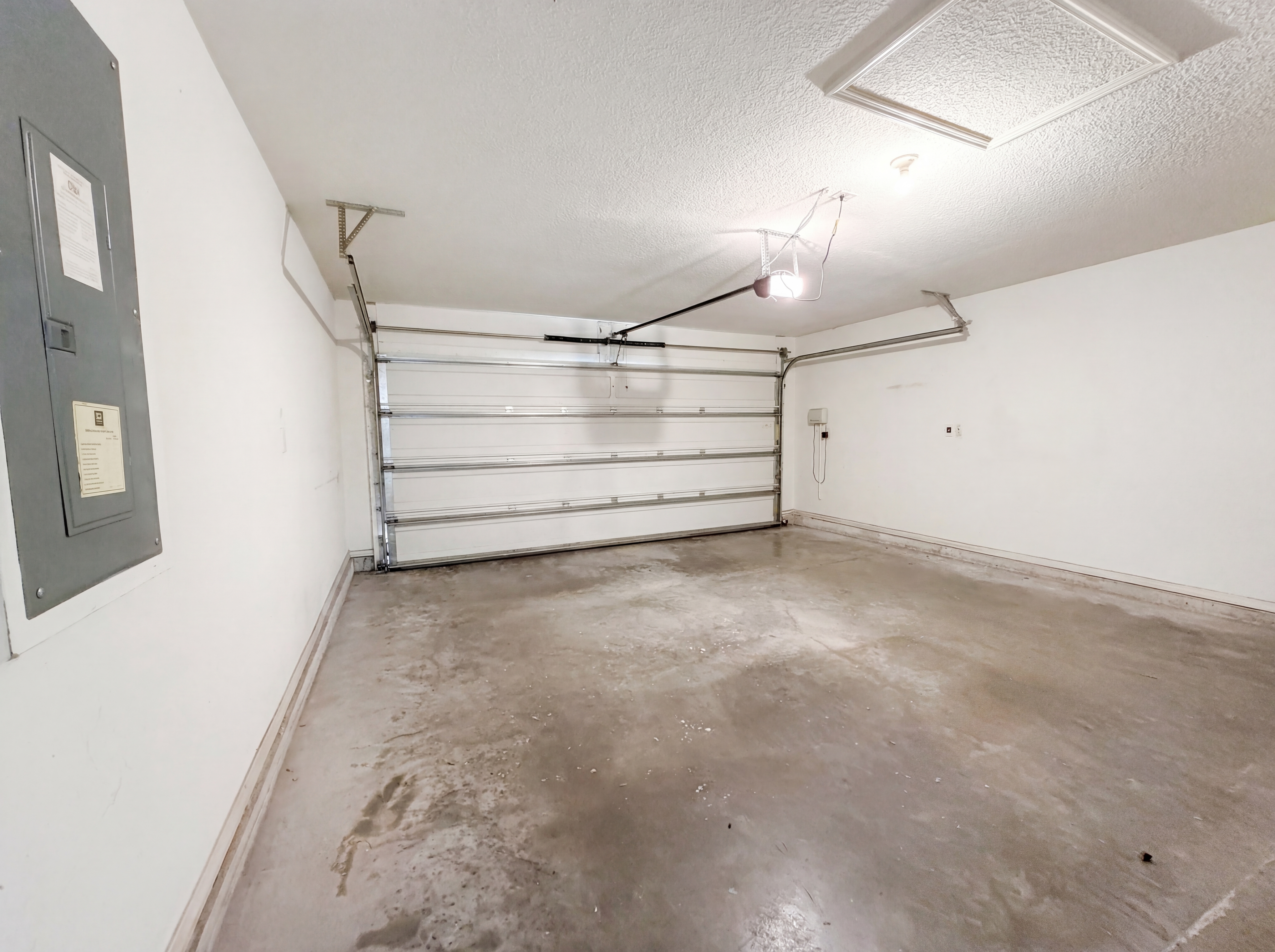 Photo 16 of 17 of 11862 Alexandra Dr, Jacksonville, FL