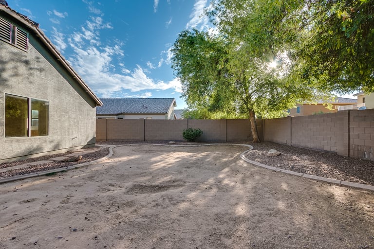 Photo 26 of 29 - 8130 W Whyman Ave, Phoenix, AZ 85043