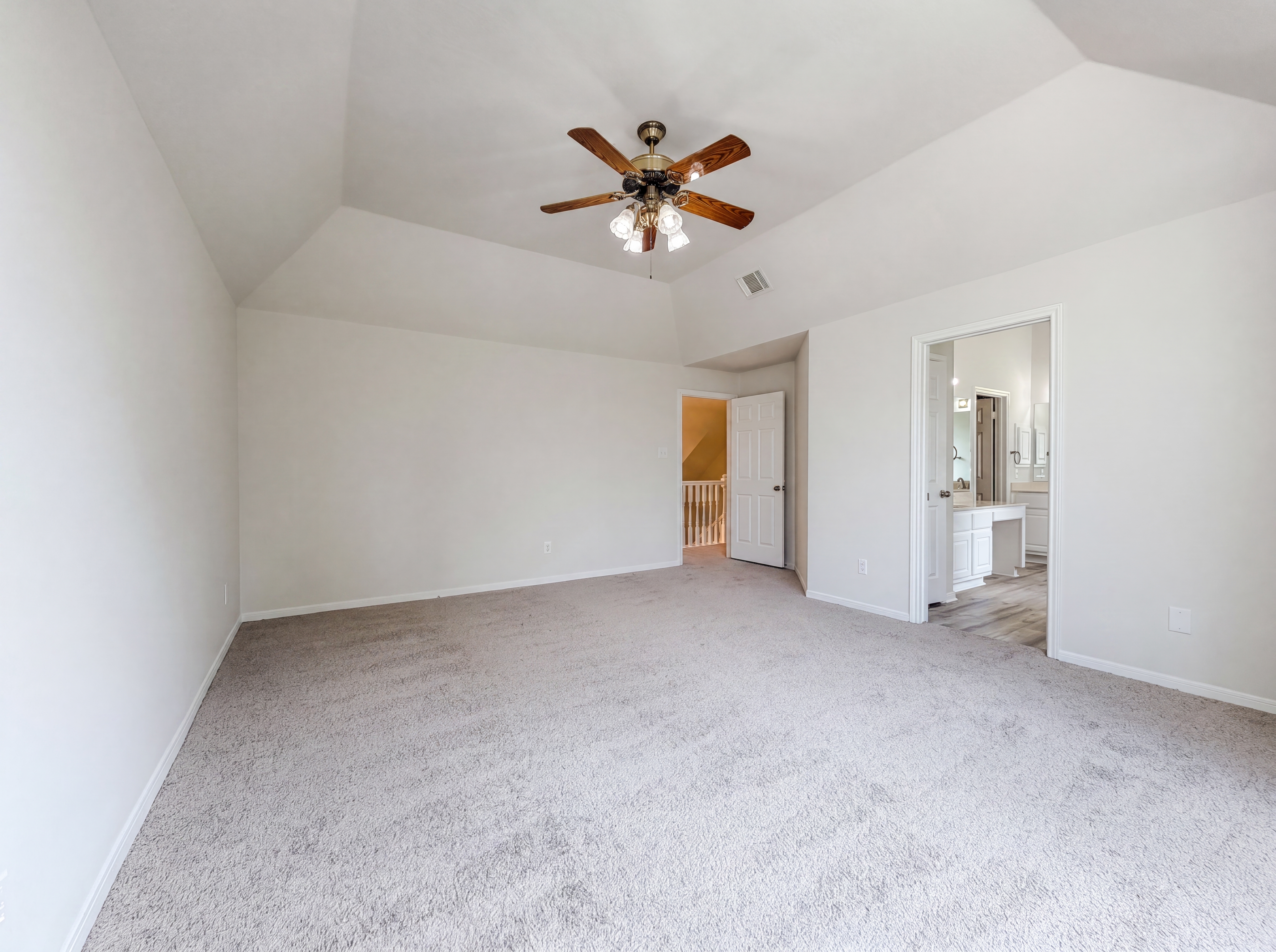 Photo 4 of 20 of 6214 Spencers Glen Way, Sugar Land, TX