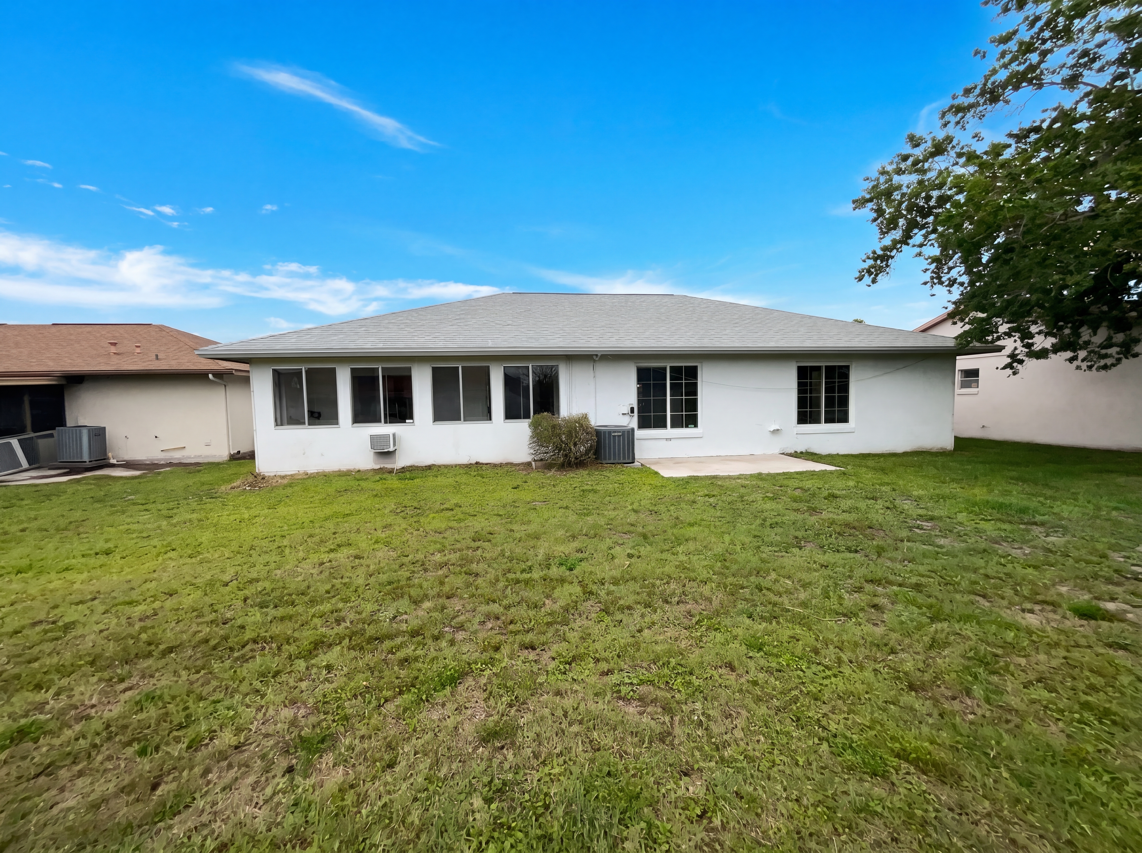 Photo 5 of 23 of 5508 Silent Brook Dr, Orlando, FL