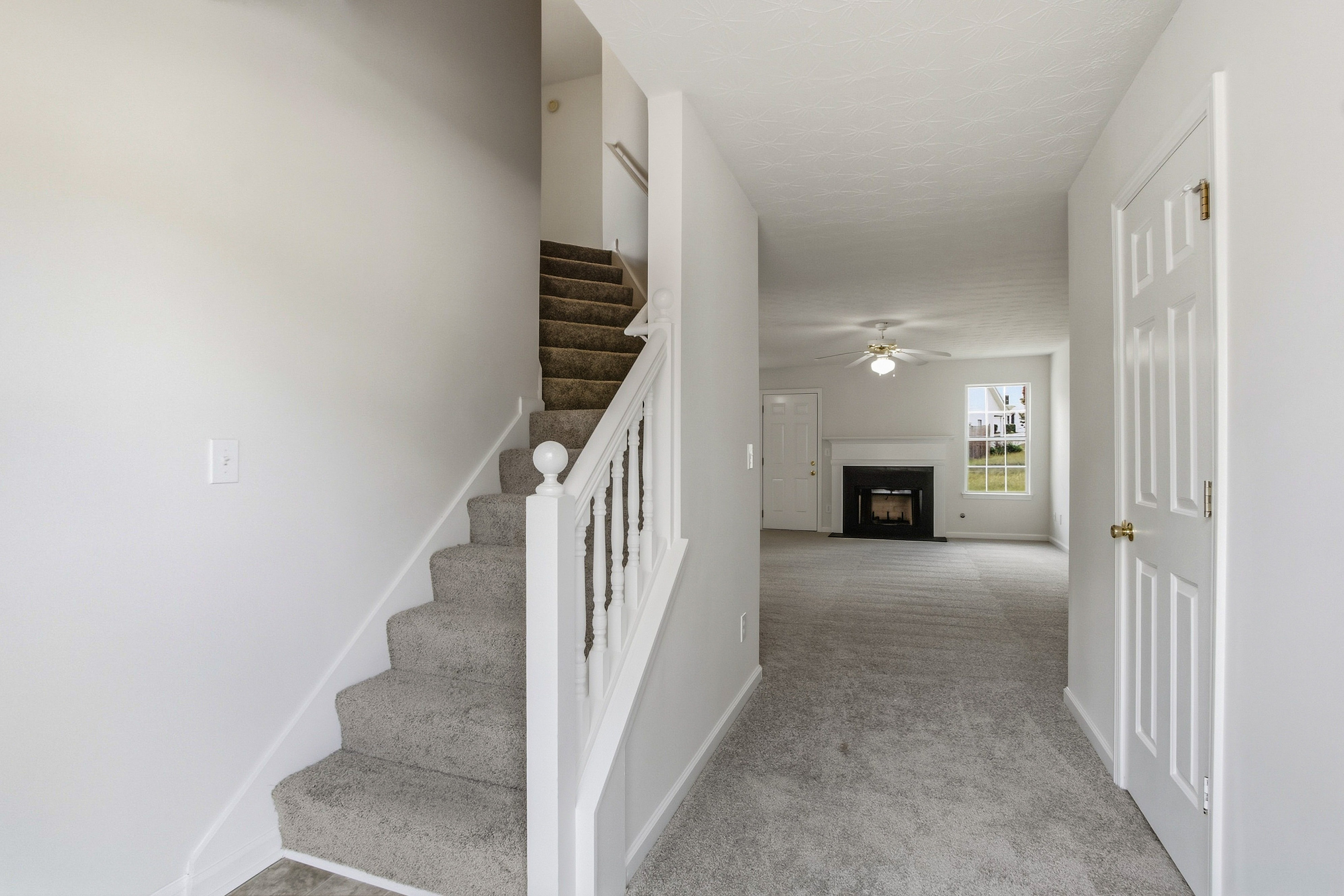 Photo 13 of 33 of 2571 S Hills, Riverdale, GA