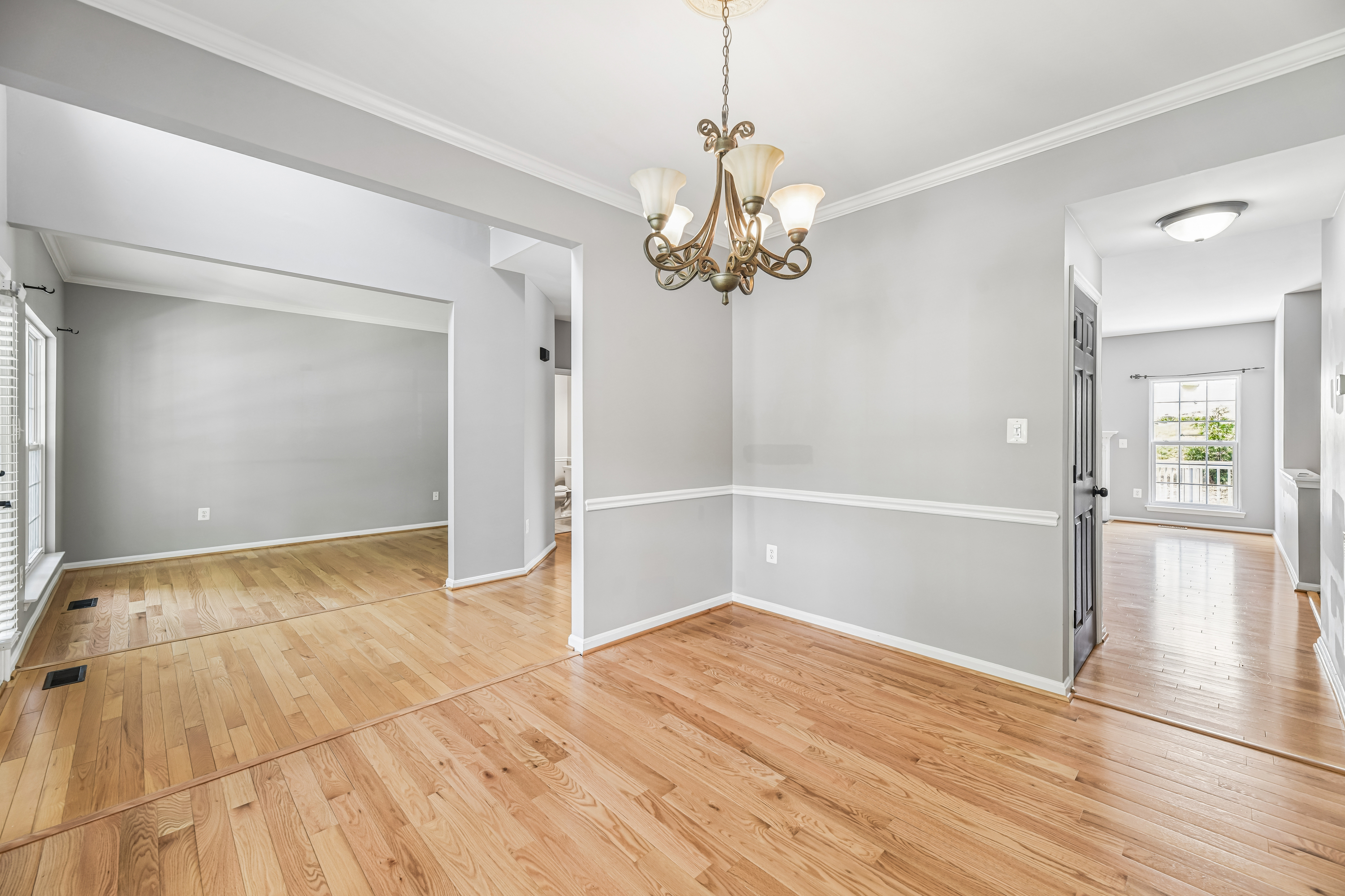 Photo 20 of 84 of 6046 Persinger House Ct, Manassas, VA