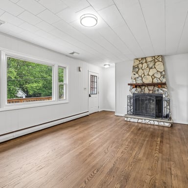 Property photo 3 of 14 Highview Ave
