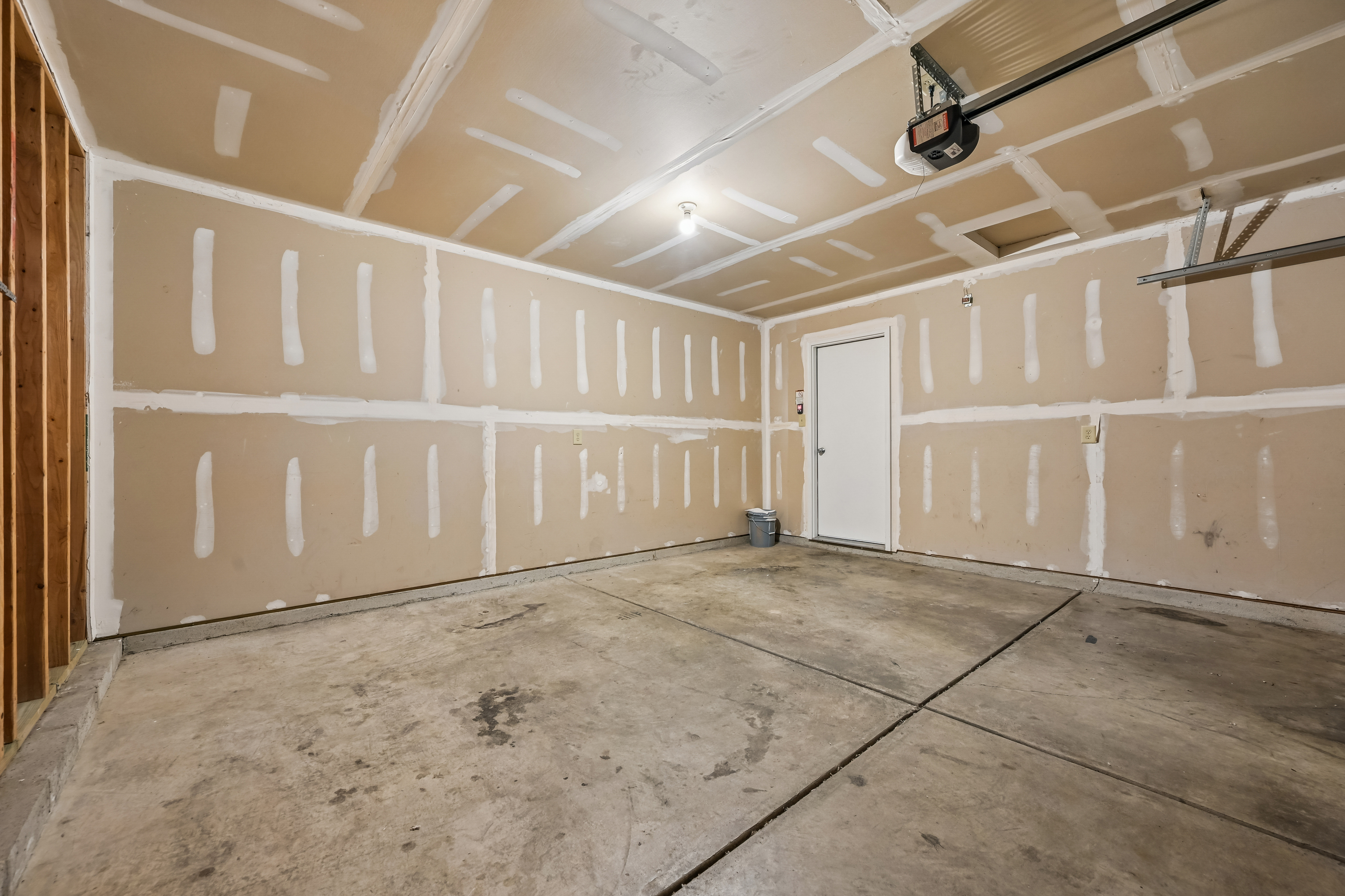 Photo 22 of 29 of 11355 Congaree Way, Indianapolis, IN