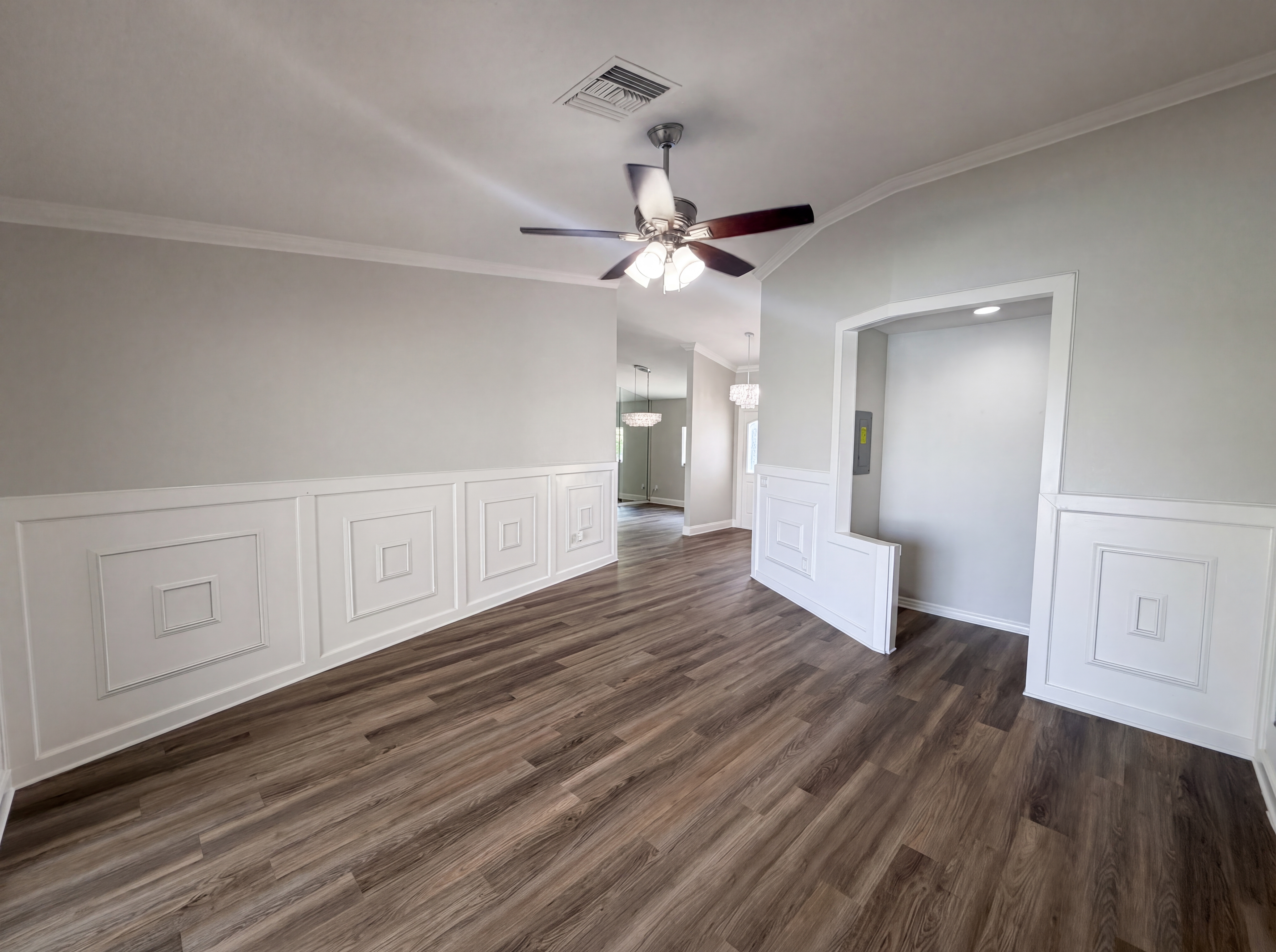 Photo 33 of 50 of 5609 Executive Dr, New Port Richey, FL