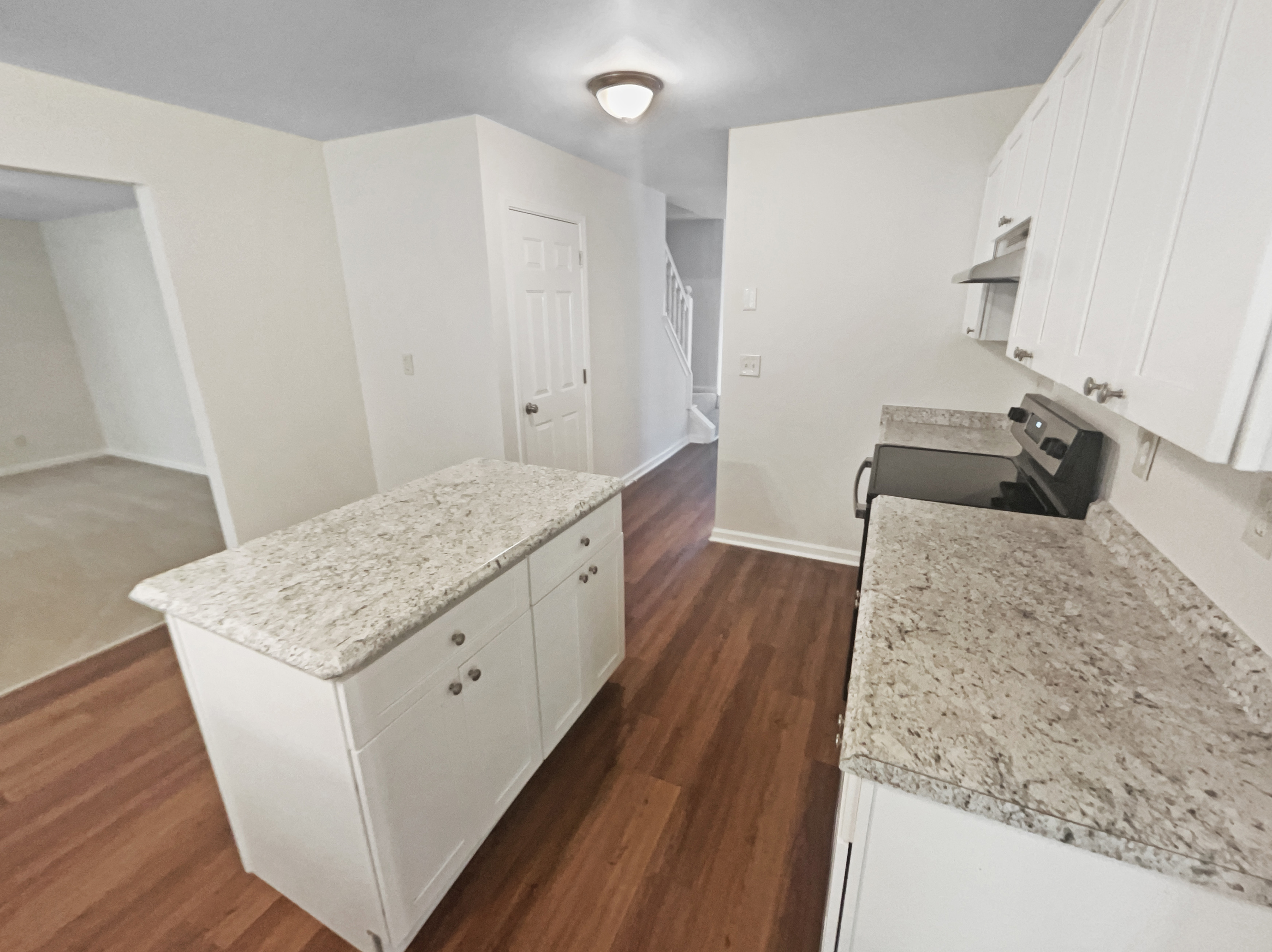 Photo 13 of 26 of 4469 White Hill Pl, Douglasville, GA