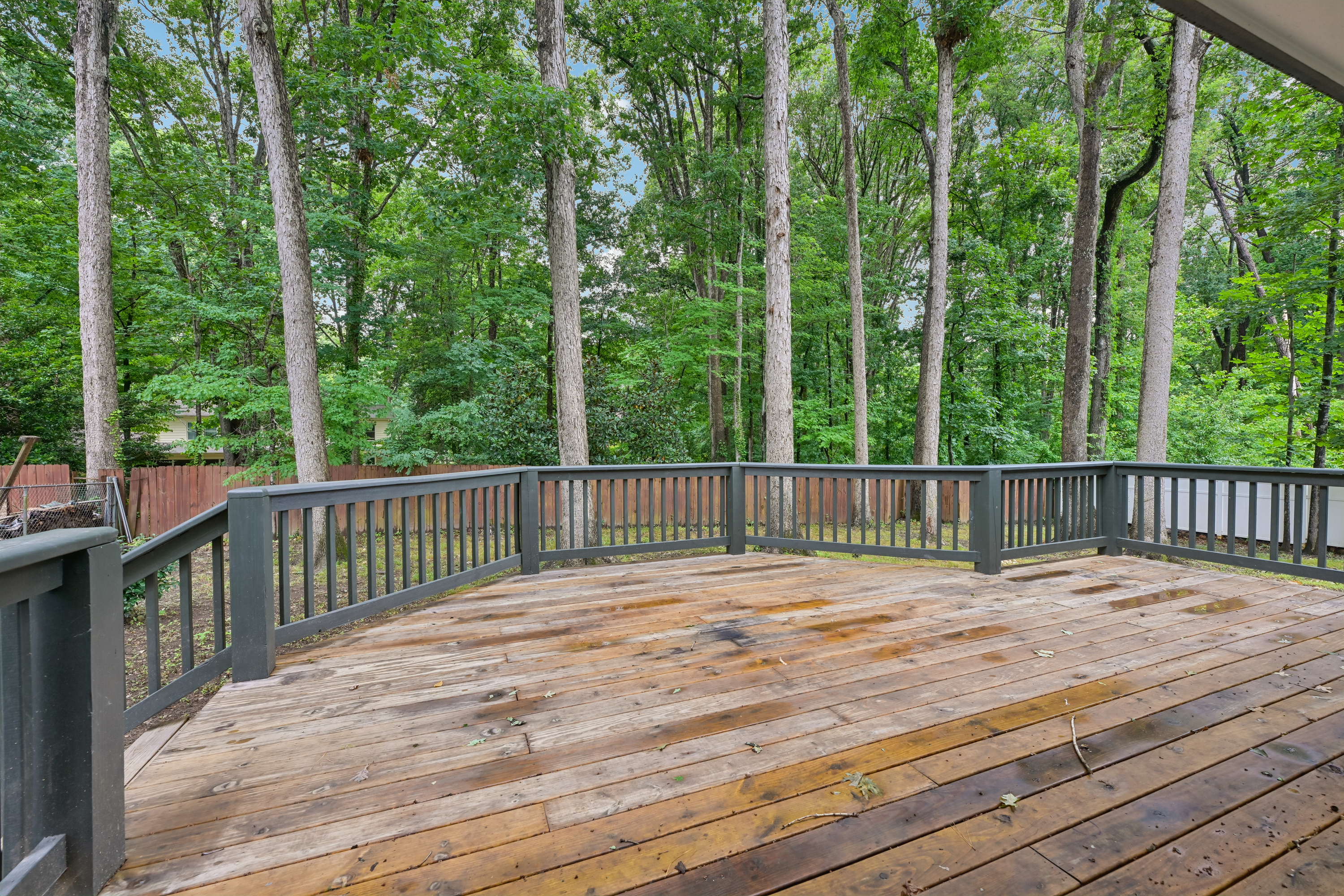 Photo 18 of 36 of 6625 Suburban Dr, Raleigh, NC