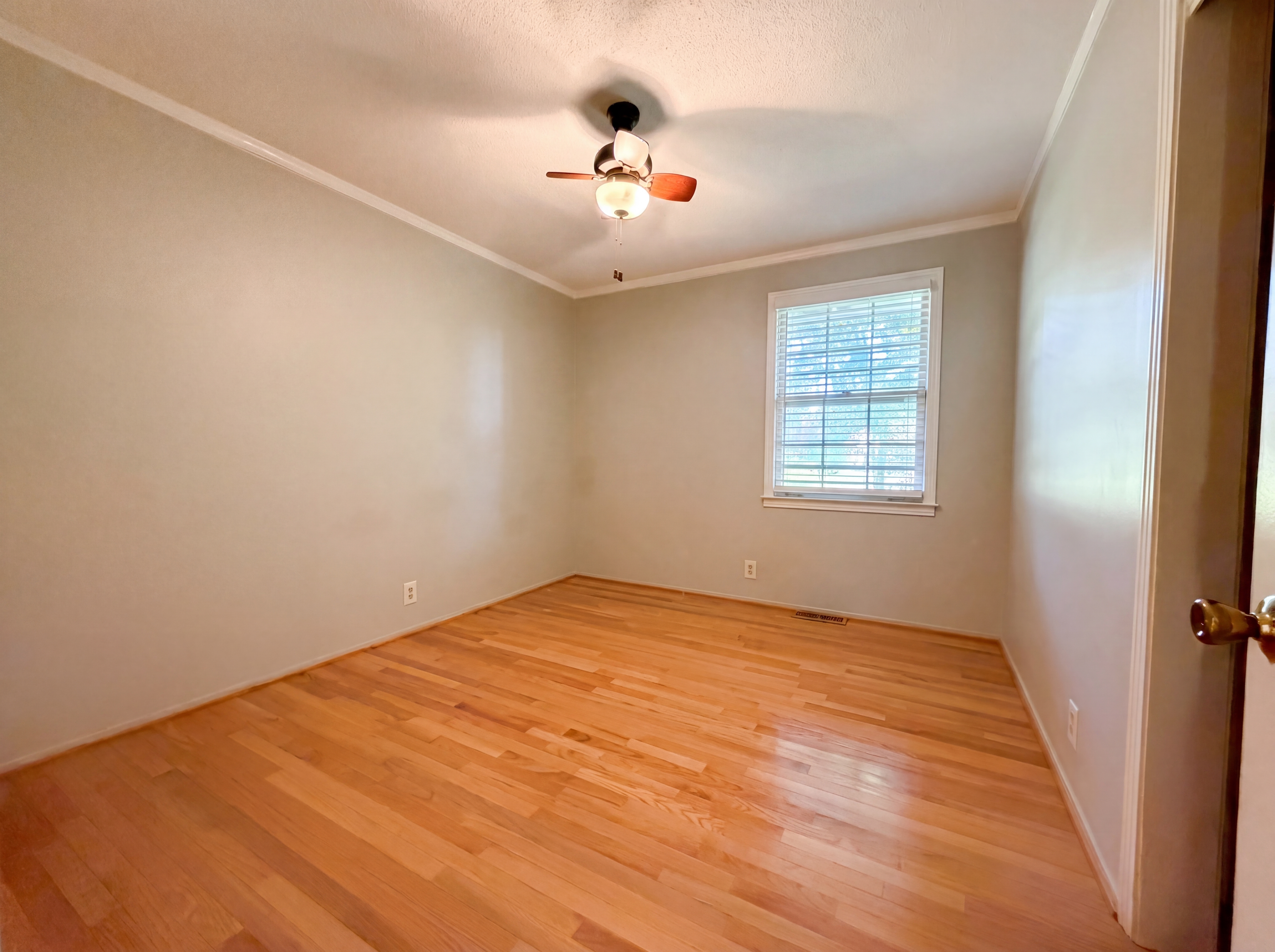 Photo 11 of 16 of 221 Sterry Ct, Antioch, TN