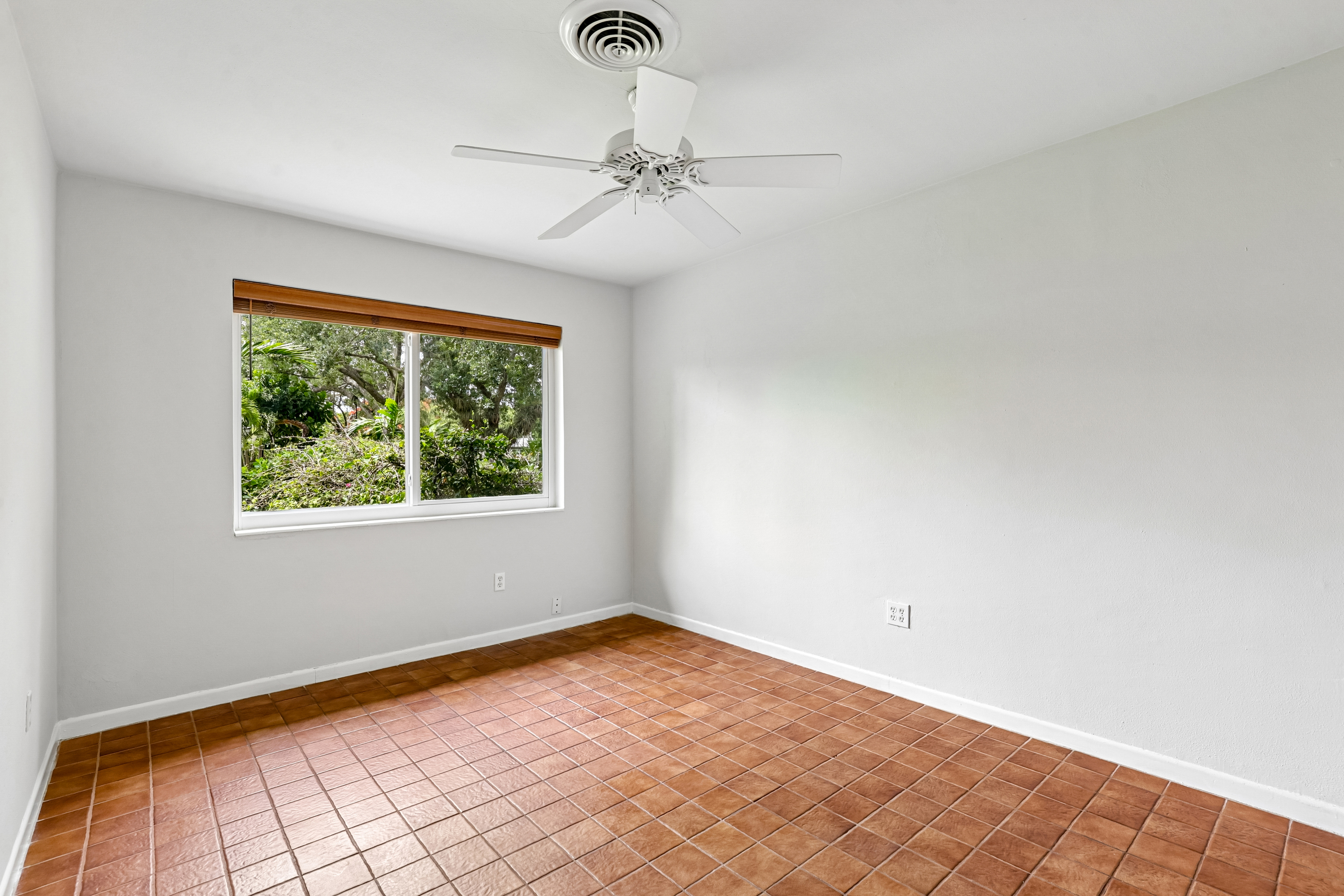 Photo 17 of 48 of 14851 SW 69th Ct, Palmetto Bay, FL