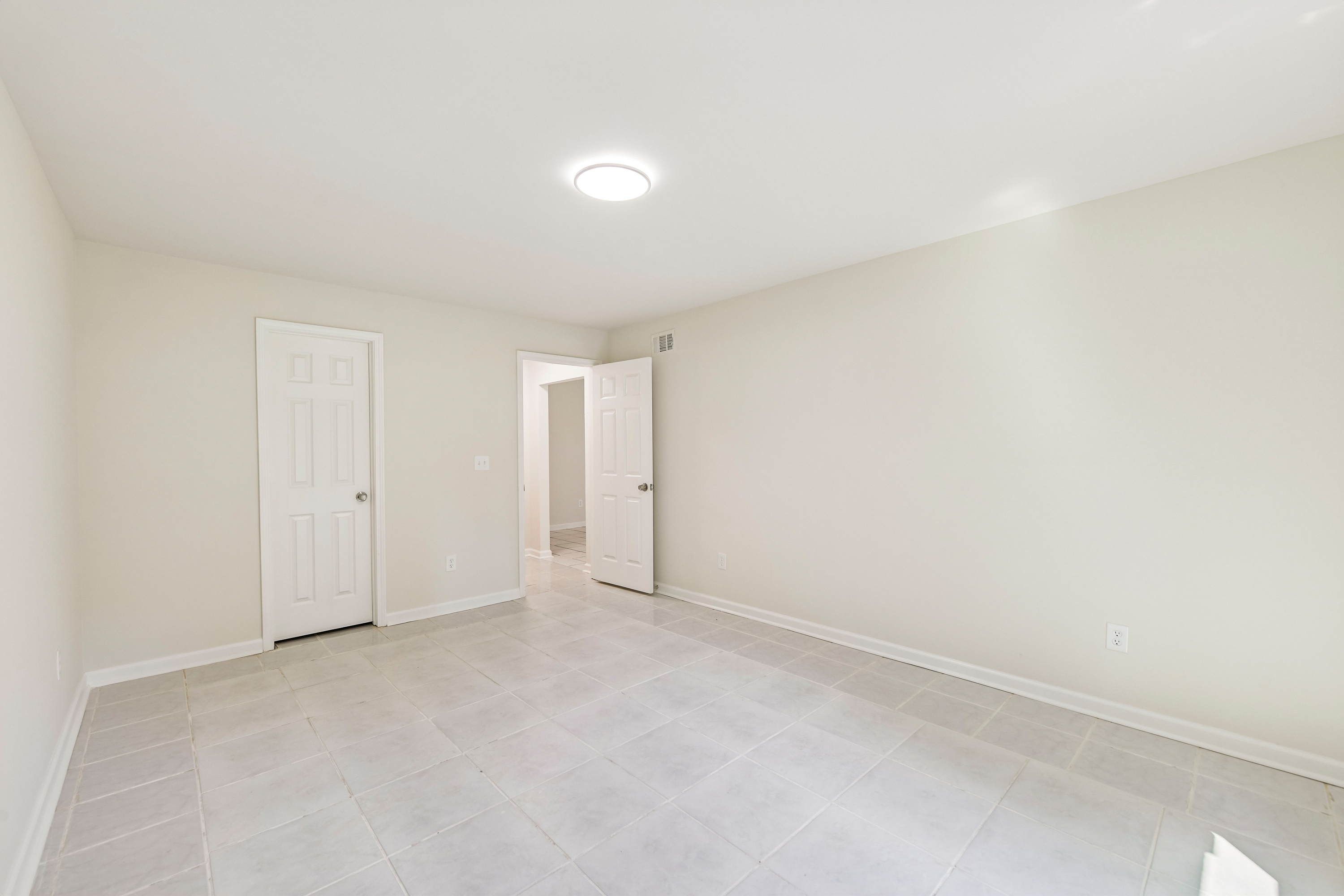 Photo 7 of 33 of 6608 Windbrook Way, Flowery Branch, GA