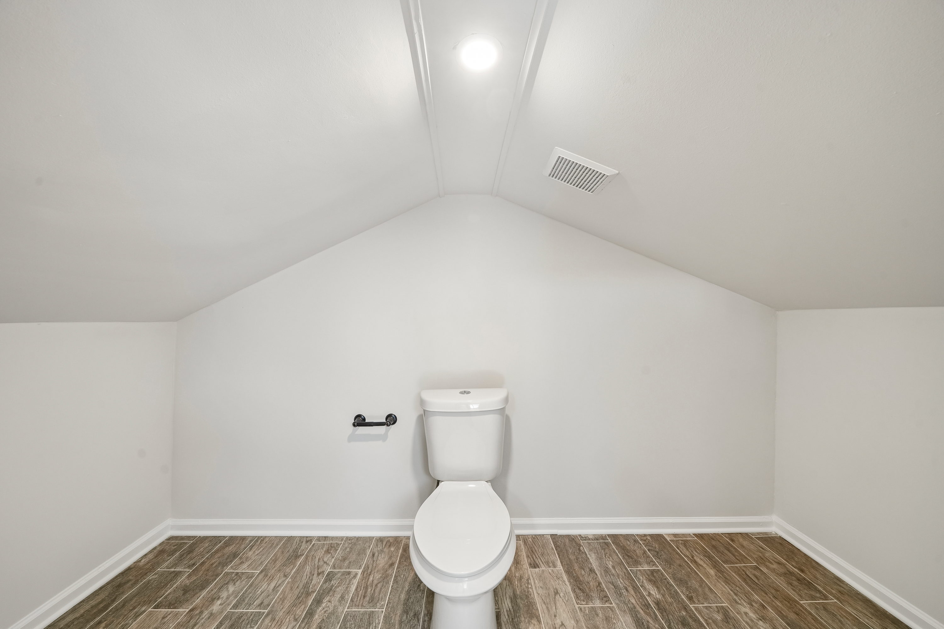 Photo 34 of 47 of 630 Benson Hurst Dr SW, Mableton, GA