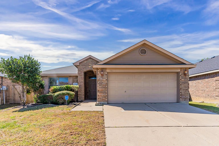 7212 Fossil Creek Dr, Arlington, TX 76002 Opendoor