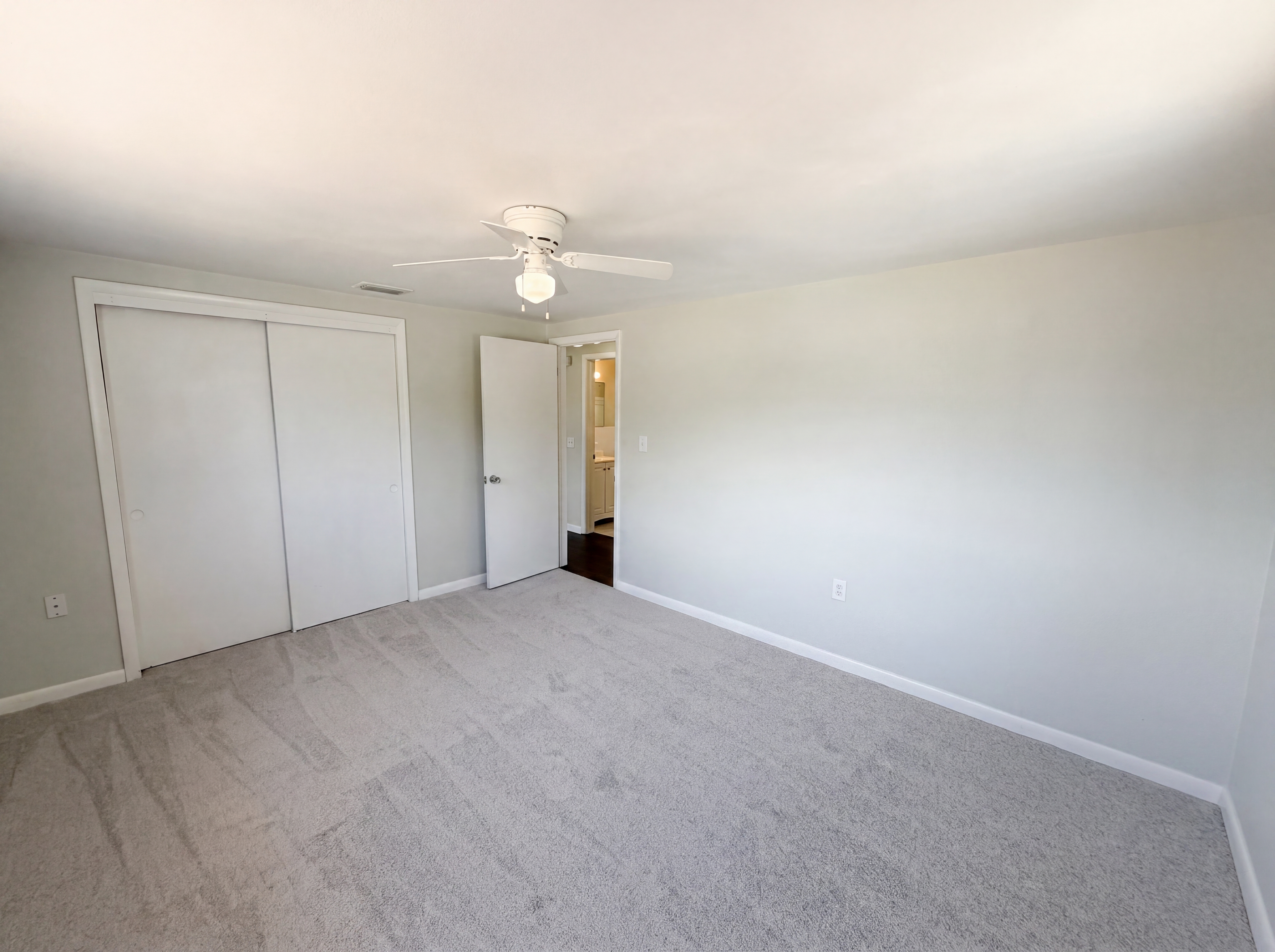 Photo 17 of 26 of 3523 Berkshire St, New Port Richey, FL