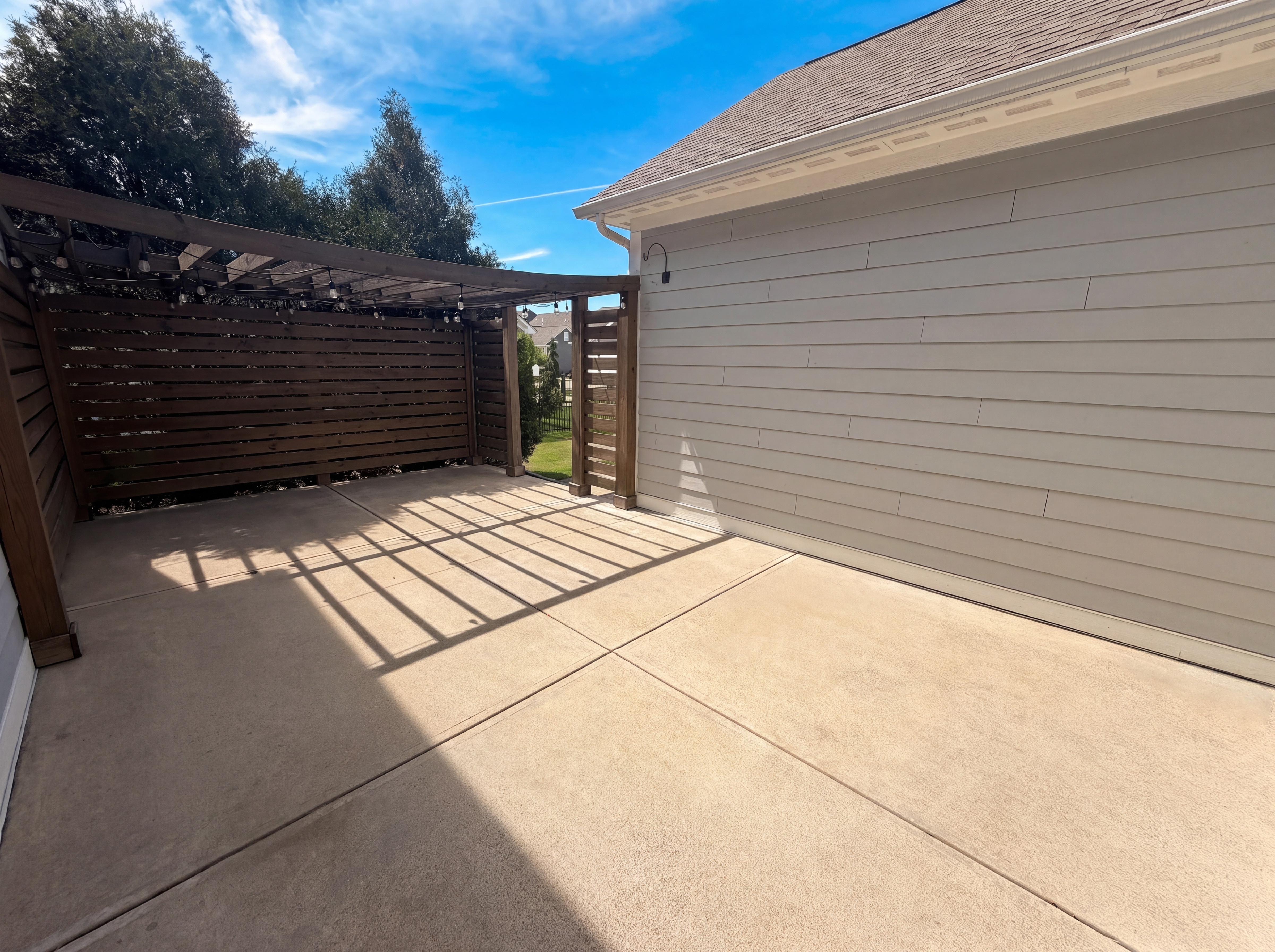Photo 5 of 39 of 15087 Carrick Rd, Noblesville, IN