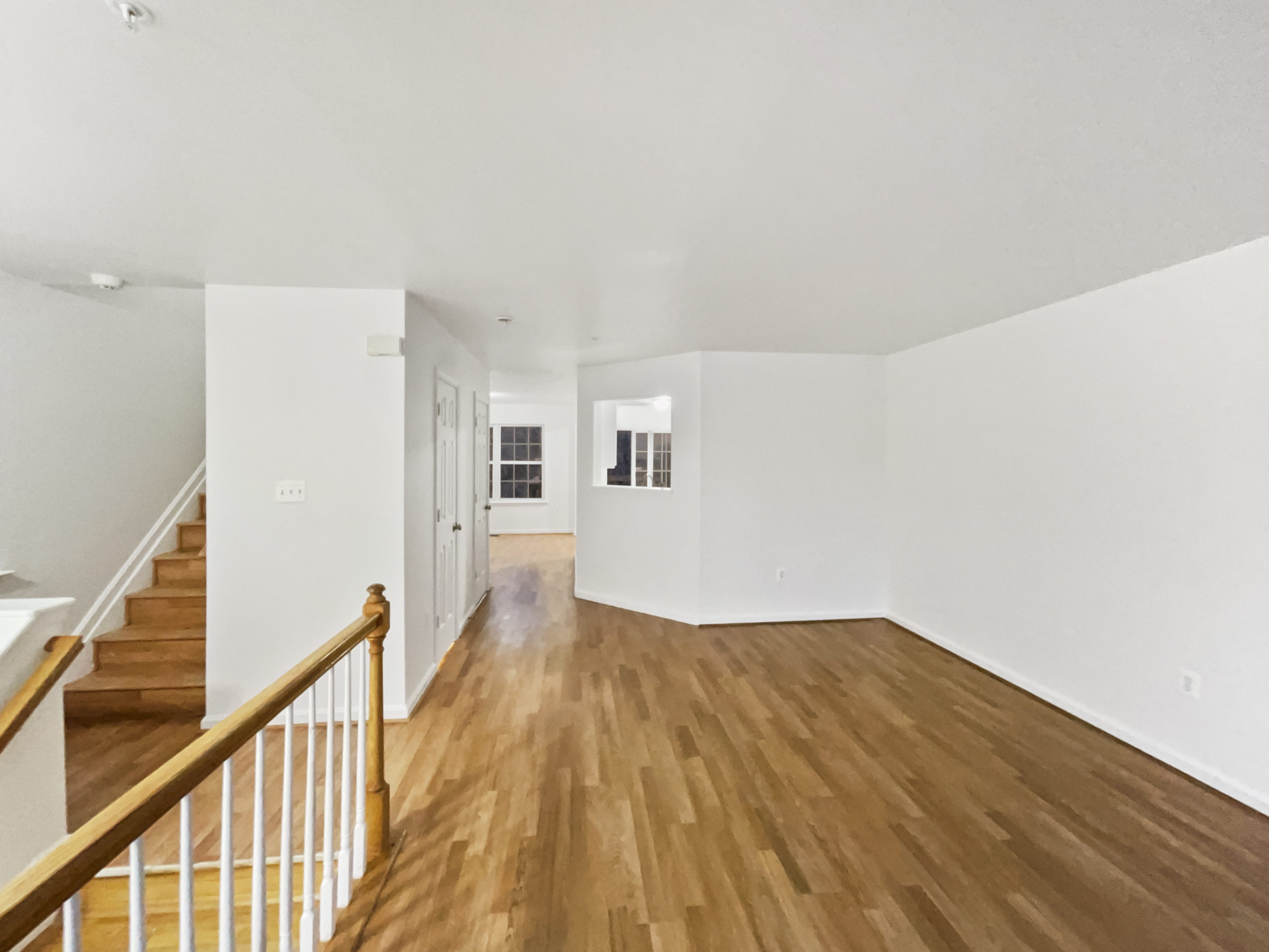 Photo 8 of 45 of 10800 Nautica Pl, White Plains, MD