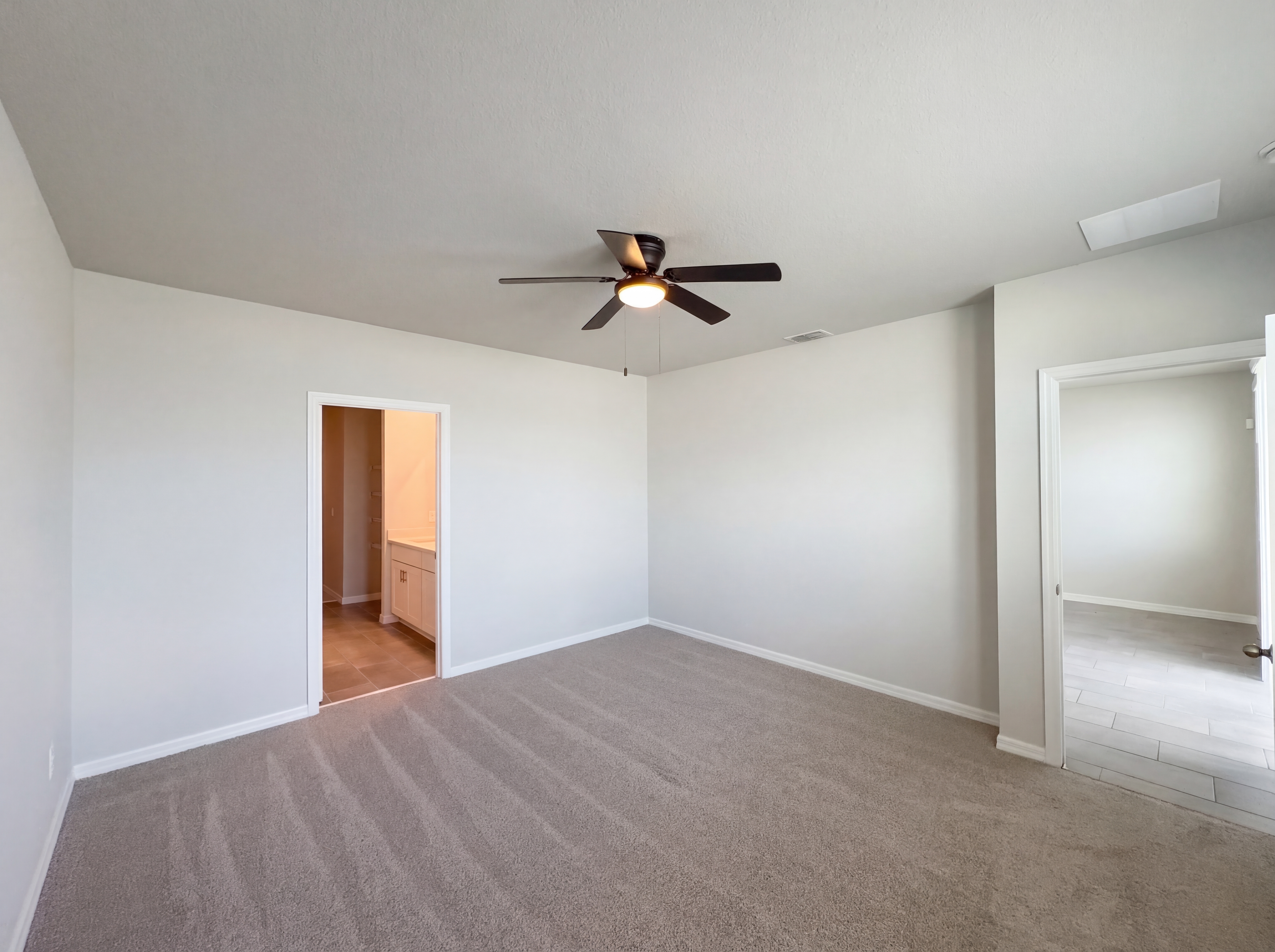 Photo 4 of 25 of 3092 Bella Vista Dr, Davenport, FL