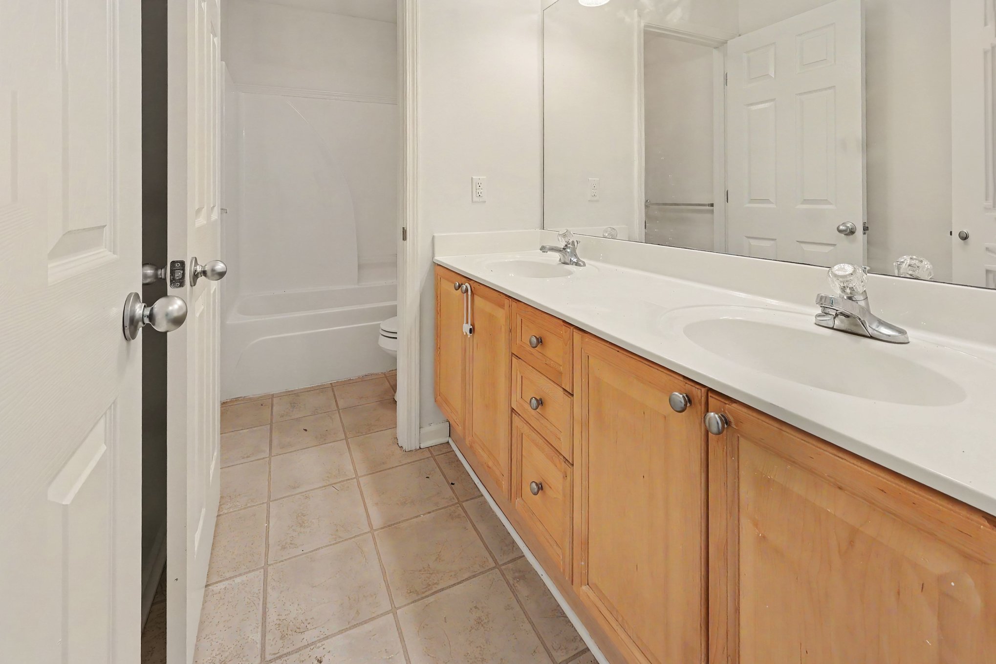 Photo 14 of 19 of 724 Barkley Cir, Alabaster, AL