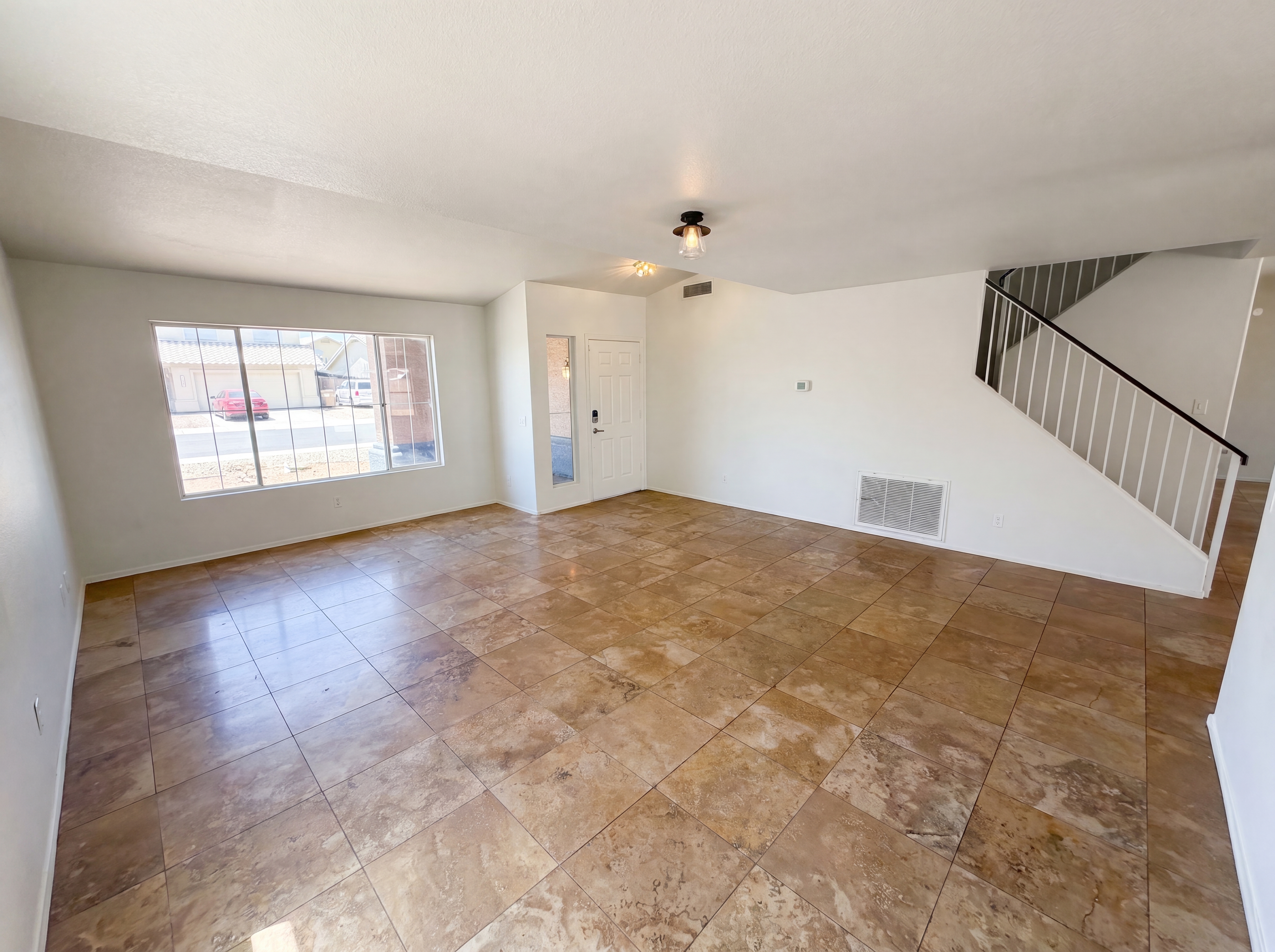 Photo 9 of 29 of 10860 W Lone Cactus Dr, Peoria, AZ