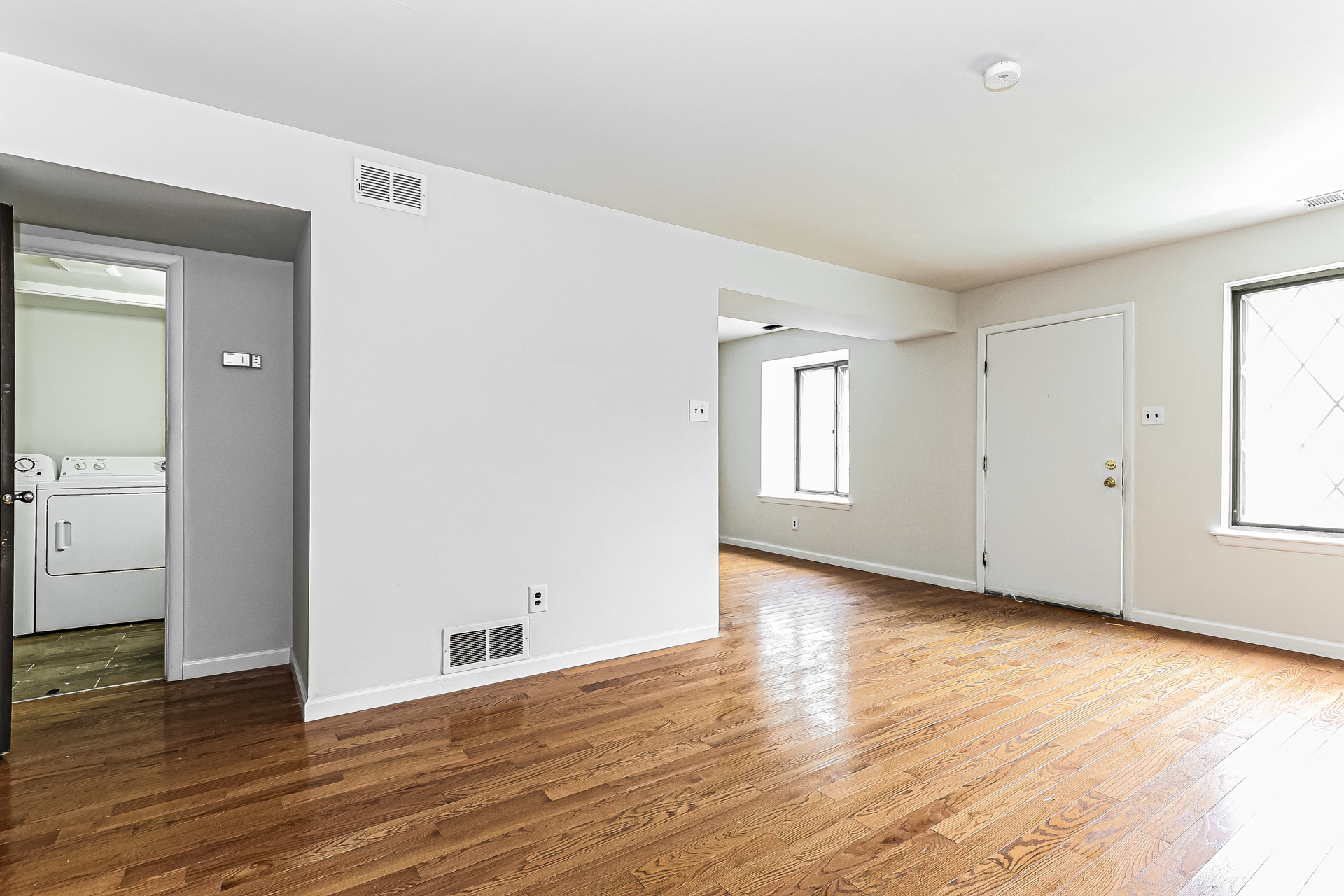 Photo 9 of 23 of 5200 Hilltop Dr, Brookhaven, PA