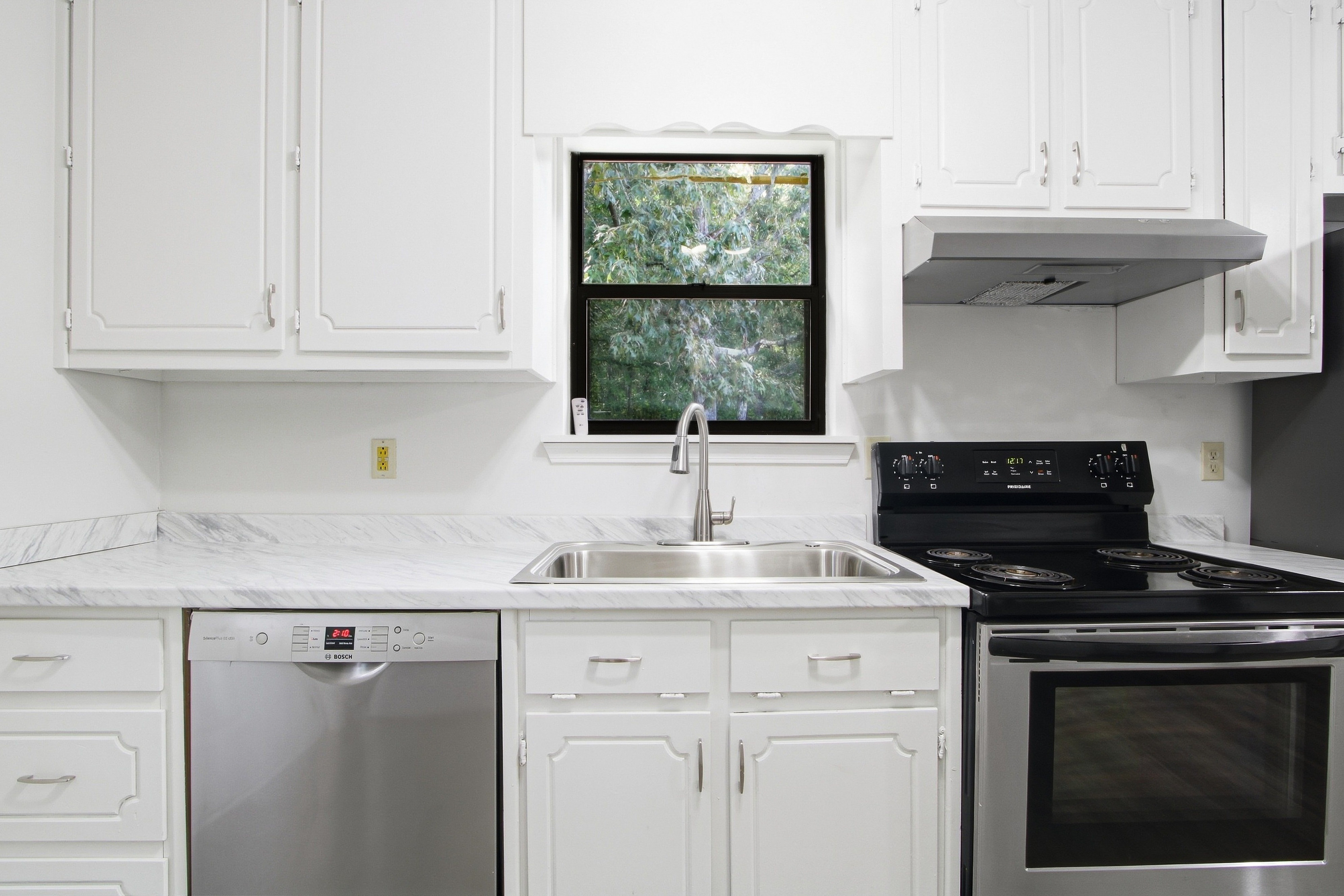 Photo 9 of 27 of 414 Jane Harris Rd, Dallas, GA