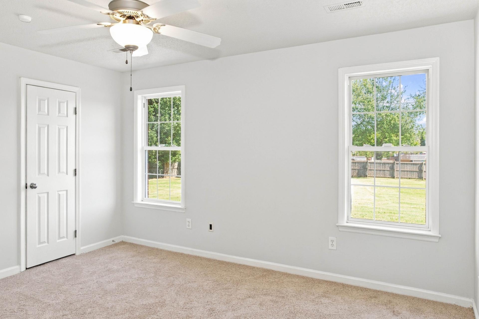 Photo 10 of 15 of 437 Shady Ln, Hazel Green, AL
