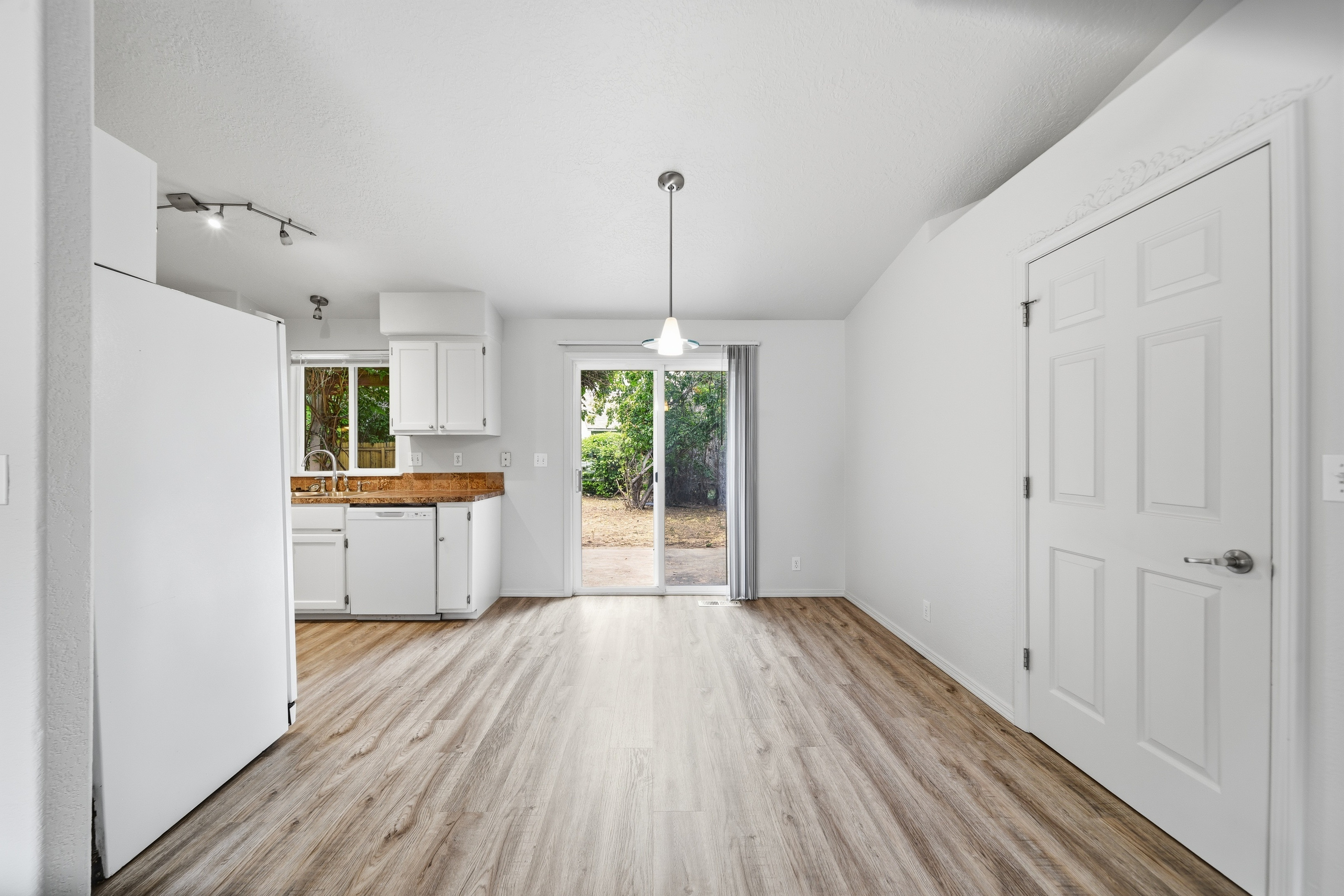 Photo 8 of 30 of 691 N Tidwell Way, Meridian, ID